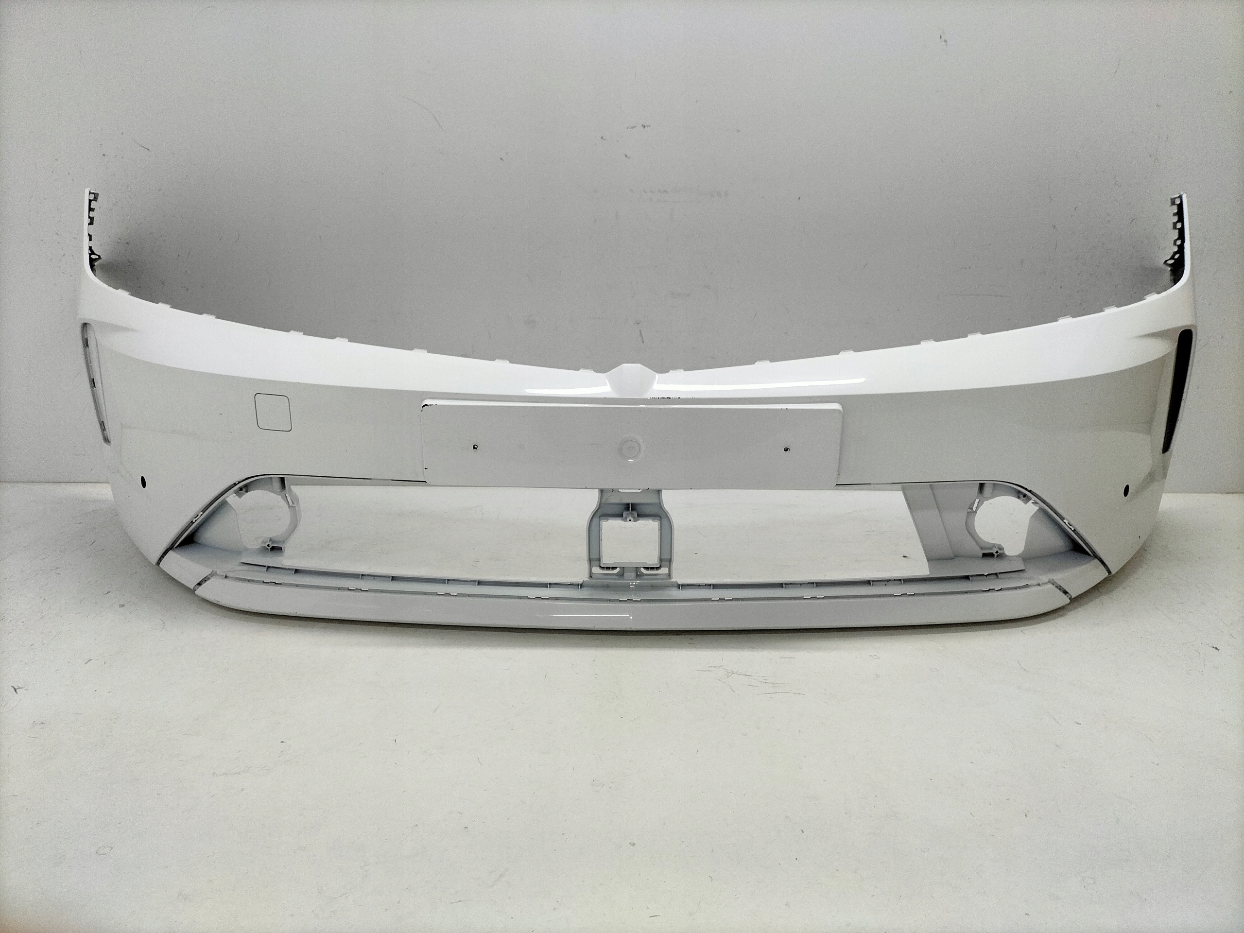 PREDNÝ NÁRAZNÍK OPEL ASTRA VI L 22-