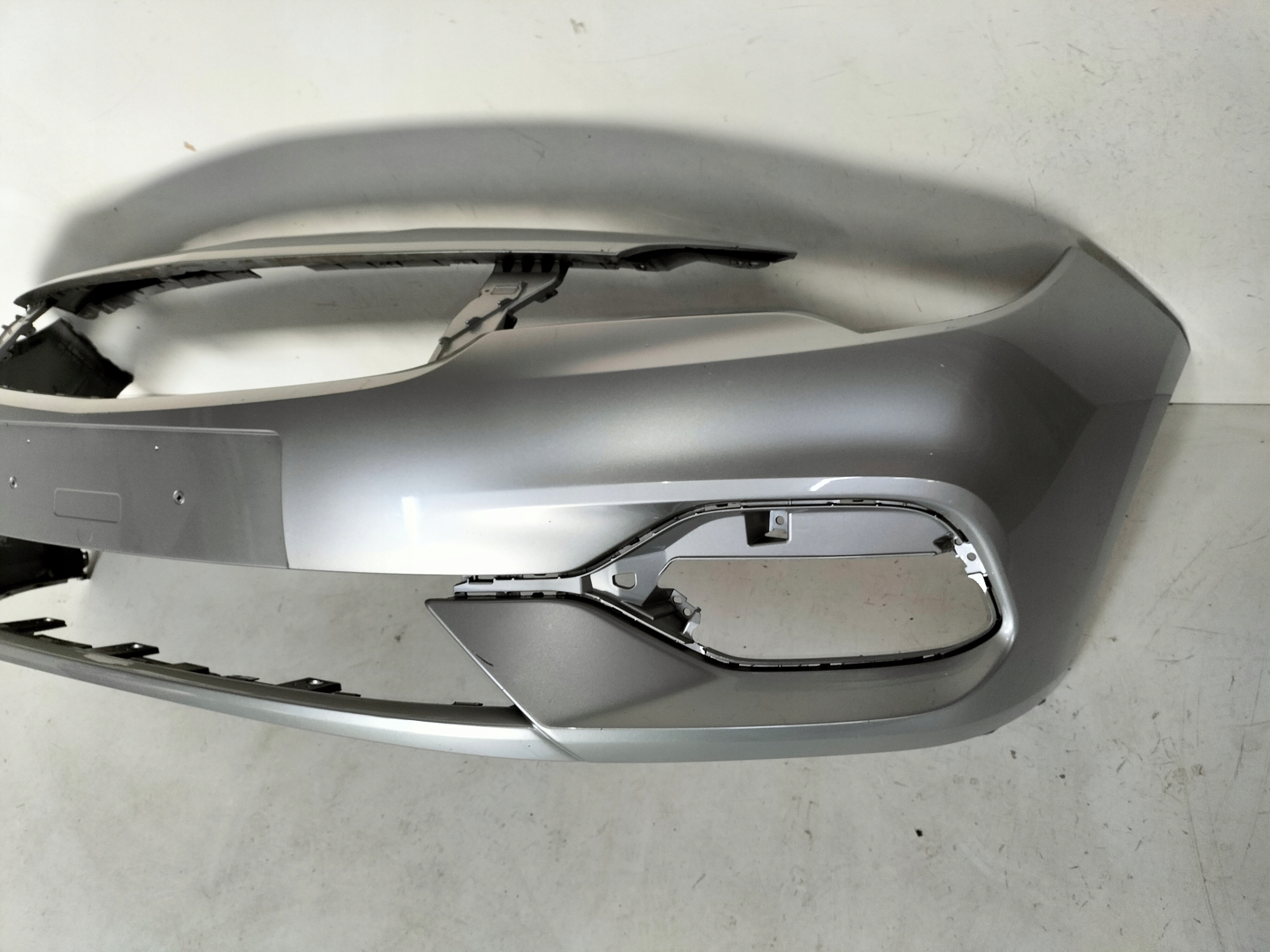 PREDNÝ NÁRAZNÍK OPEL ASTRA V K LIFT 19-