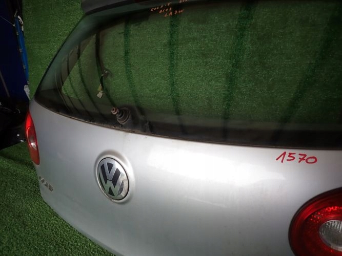 VW GOLF V HB ZADNÁ KAPOTA