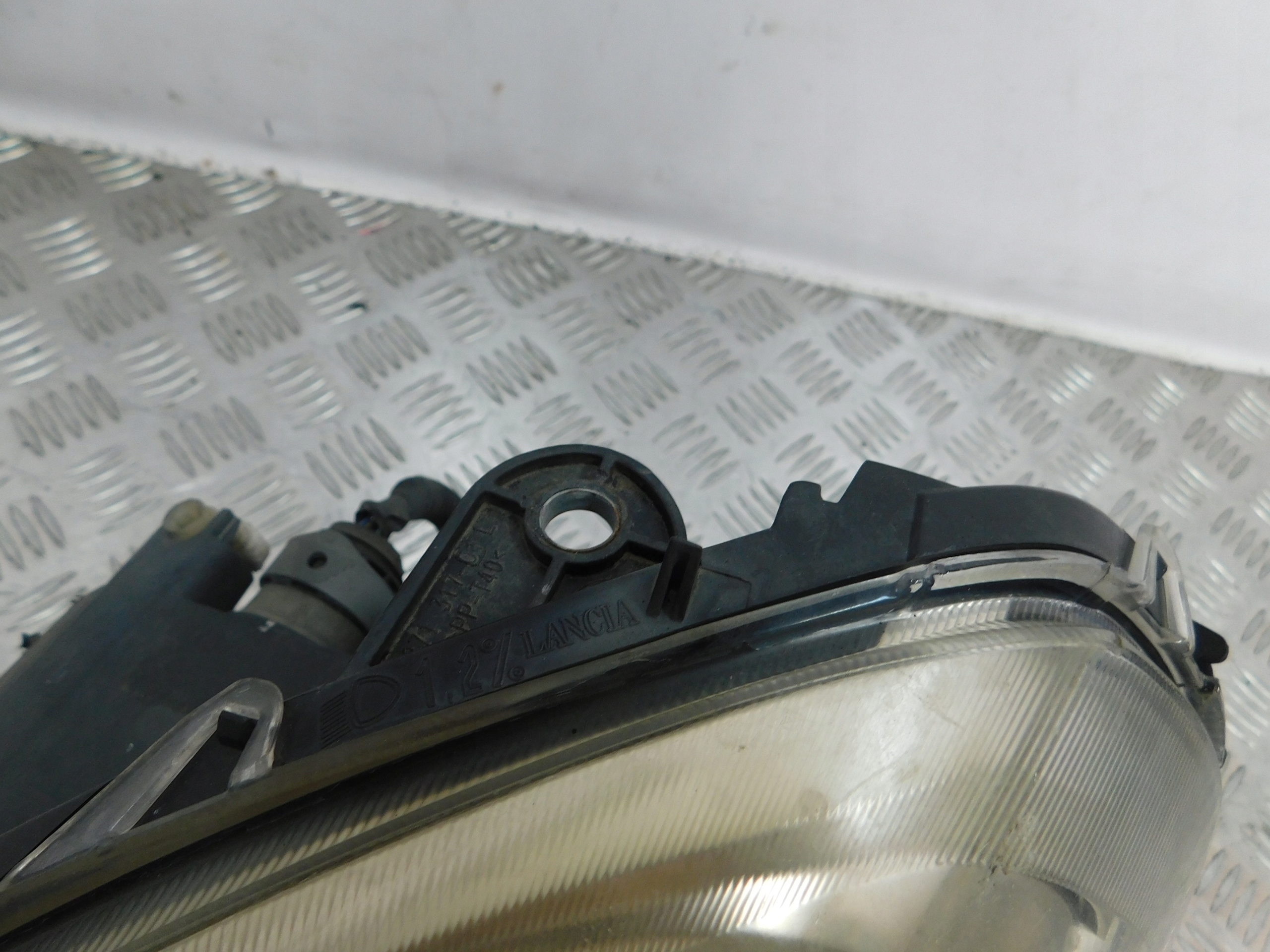 LAVE PREDNE SVETLO LANCIA MUSA LIFT