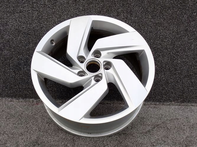 VW GOLF VIII 7,5Jx17 ET51 5×112 HLINIKOVY DISK ELEKTRON