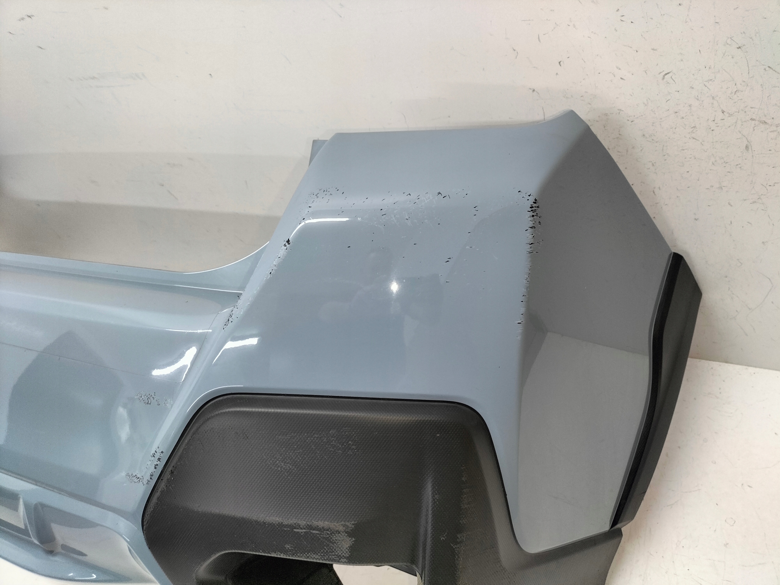 ZADNÝ NÁRAZNÍK SUBARU XV CROSSTREK 17-