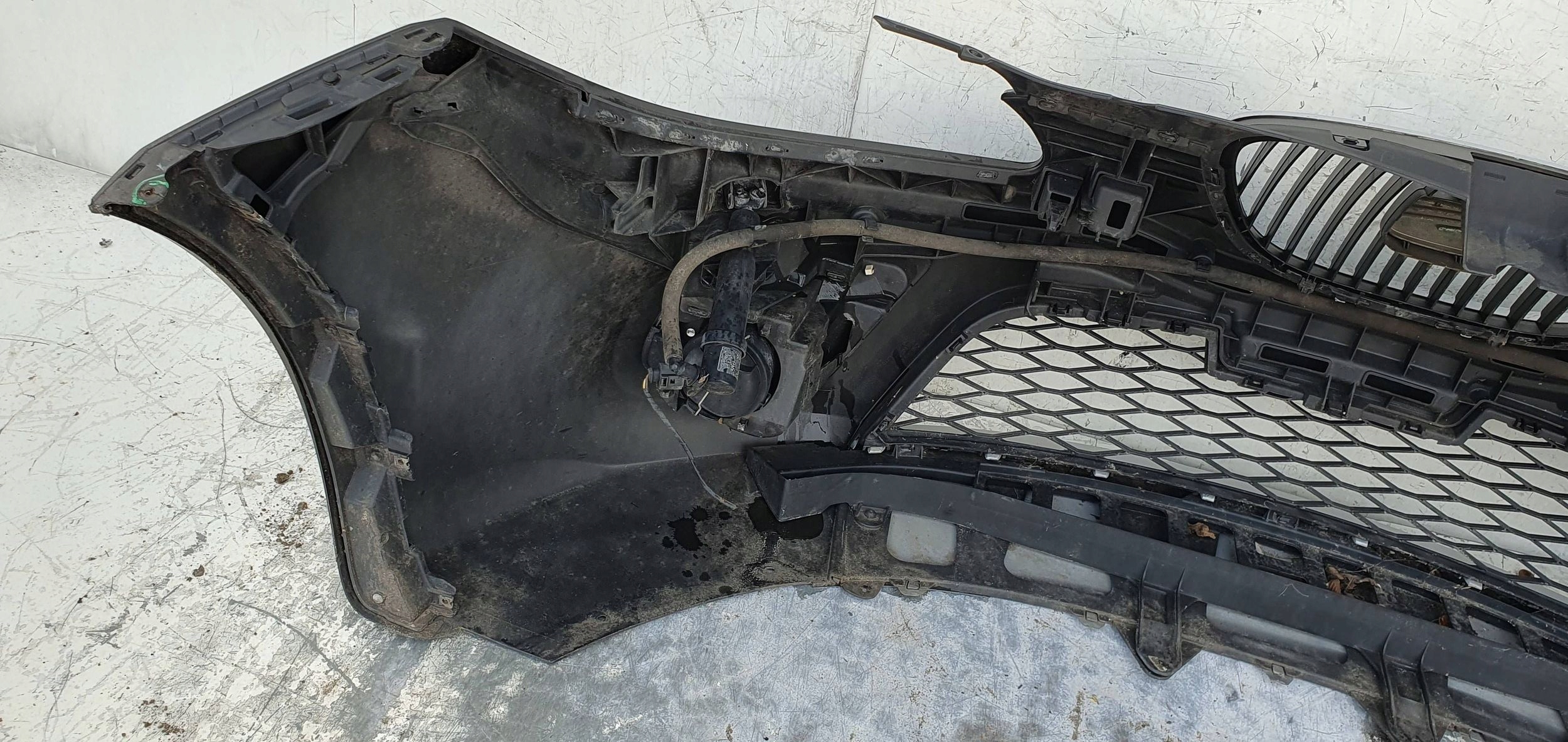 SEAT ALTEA FREETRACK PREDNÝ NÁRAZNÍK 5P8807217