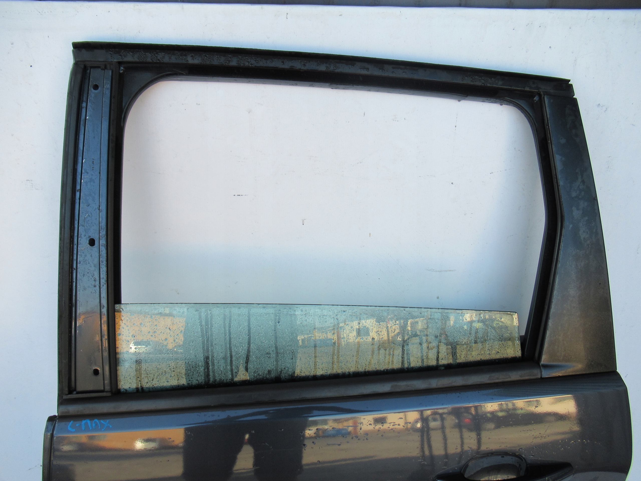 ĽAVÉ ZADNÉ DVERE FORD C-MAX MK1