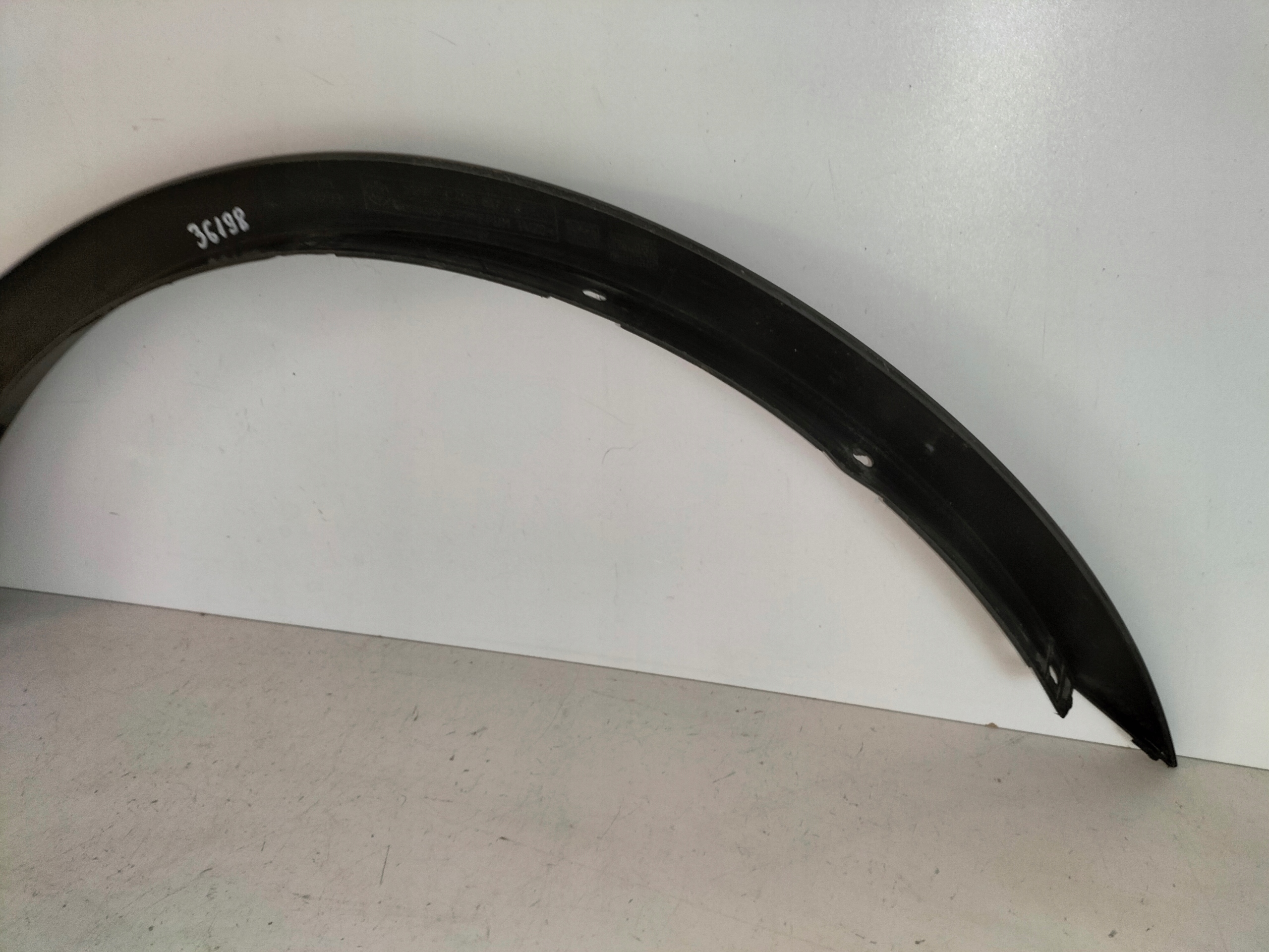 LIŠTA ĽAVÉHO PREDNÉHO BLATNÍKA BMW X3 E83 03-