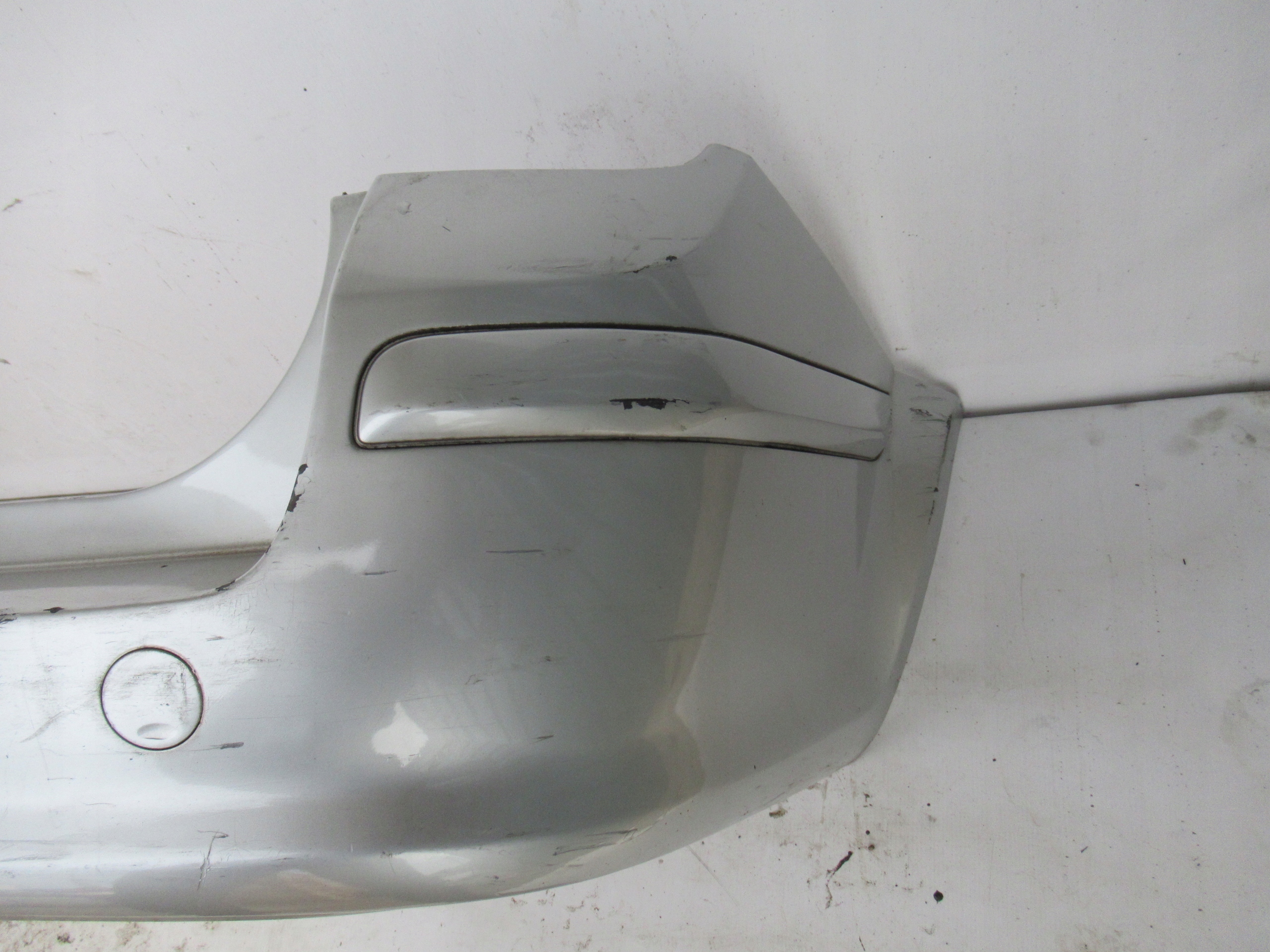 ZADNÝ NÁRAZNÍK OPEL ASTRA H 3 III KOMBI