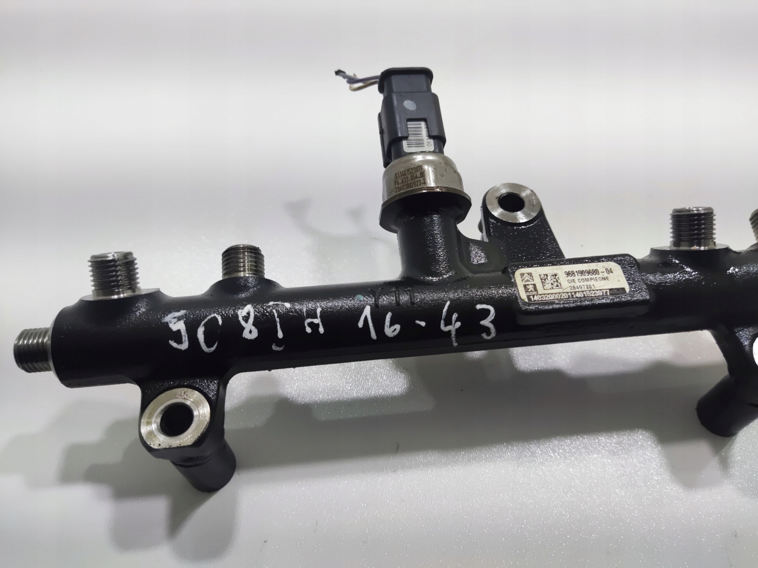 VSTREKOVACIA RAMPA PEUGEOT 508 I RXH 2.0 HDI HYBRID 9681909680 2010-2014