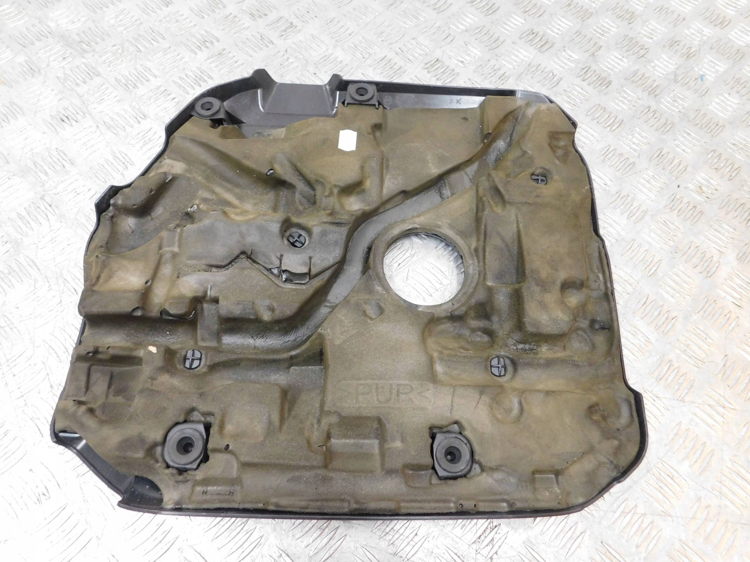 HORNÝ KRYT MOTORA MINI COUNTRYMAN F60 2.0