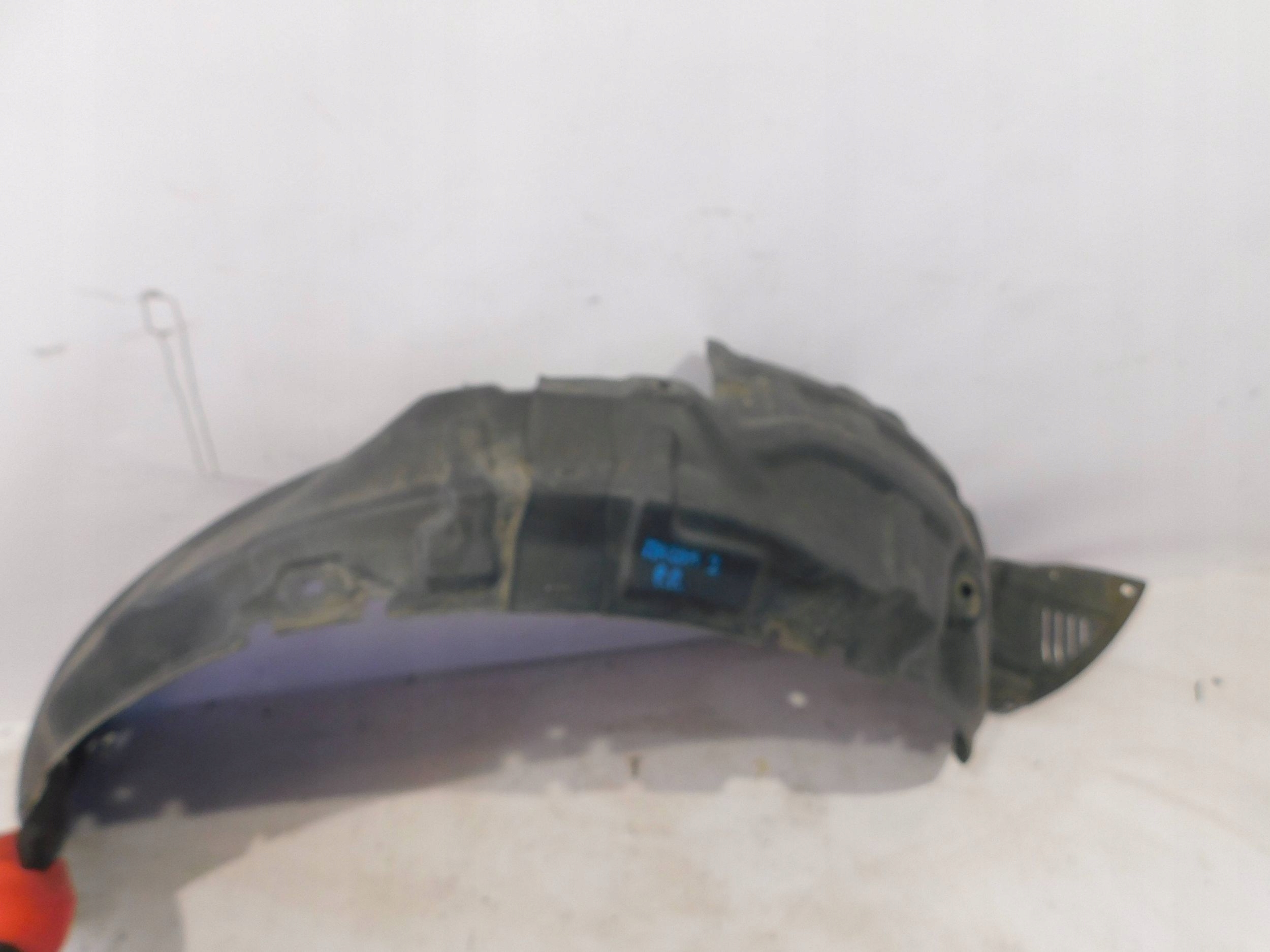 PRAVÝ PREDNÝ PODBLATNÍK MAZDA 2 DE 07-