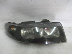 PRAVE PREDNE SVETLO SEAT LEON I PRAVE PREDNE SVETLO SEAT LEON I