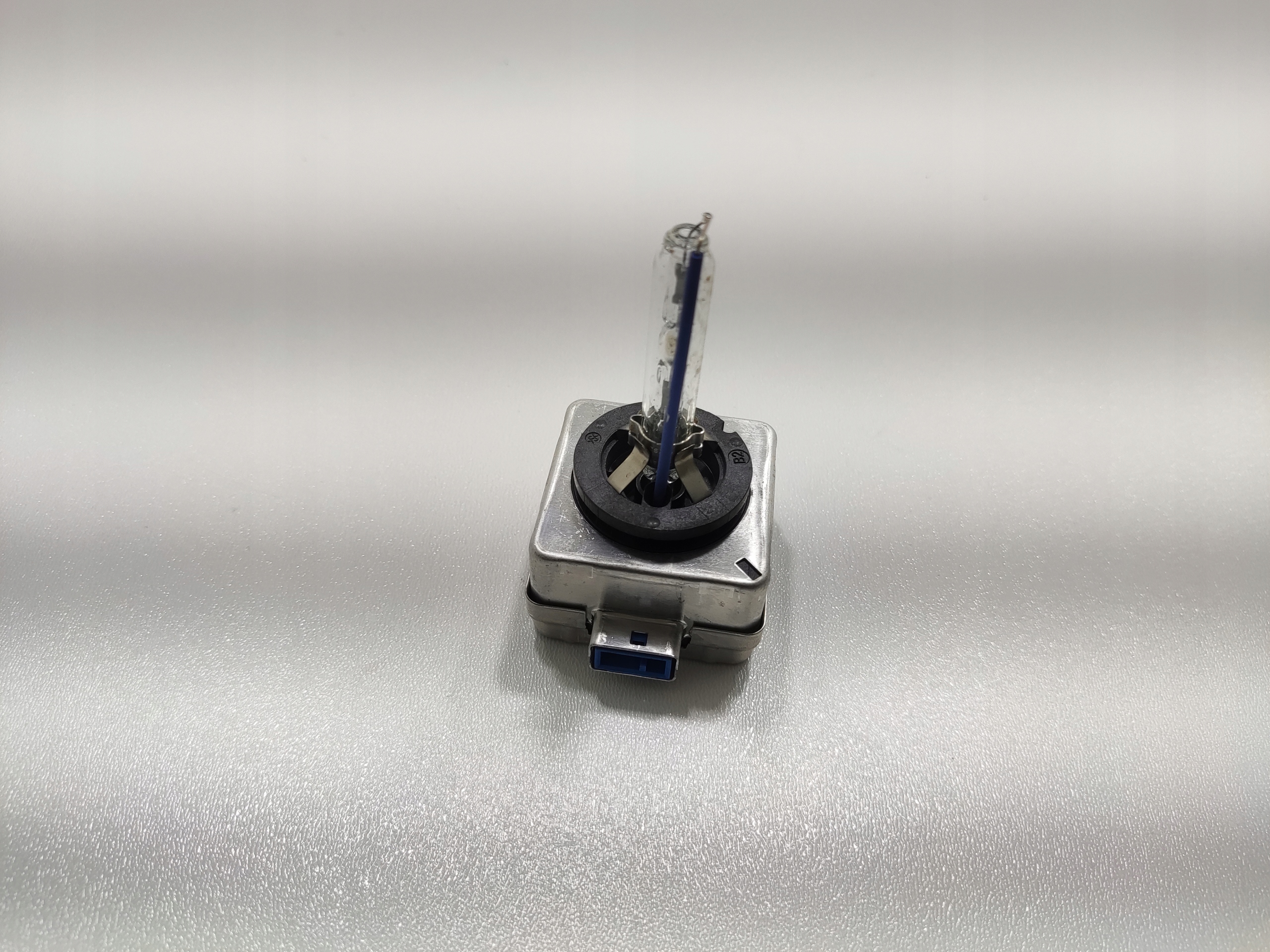 ŽIAROVKA VYBOJKA XENONU CITROEN DS3 66548 OSRAM 2013-2019