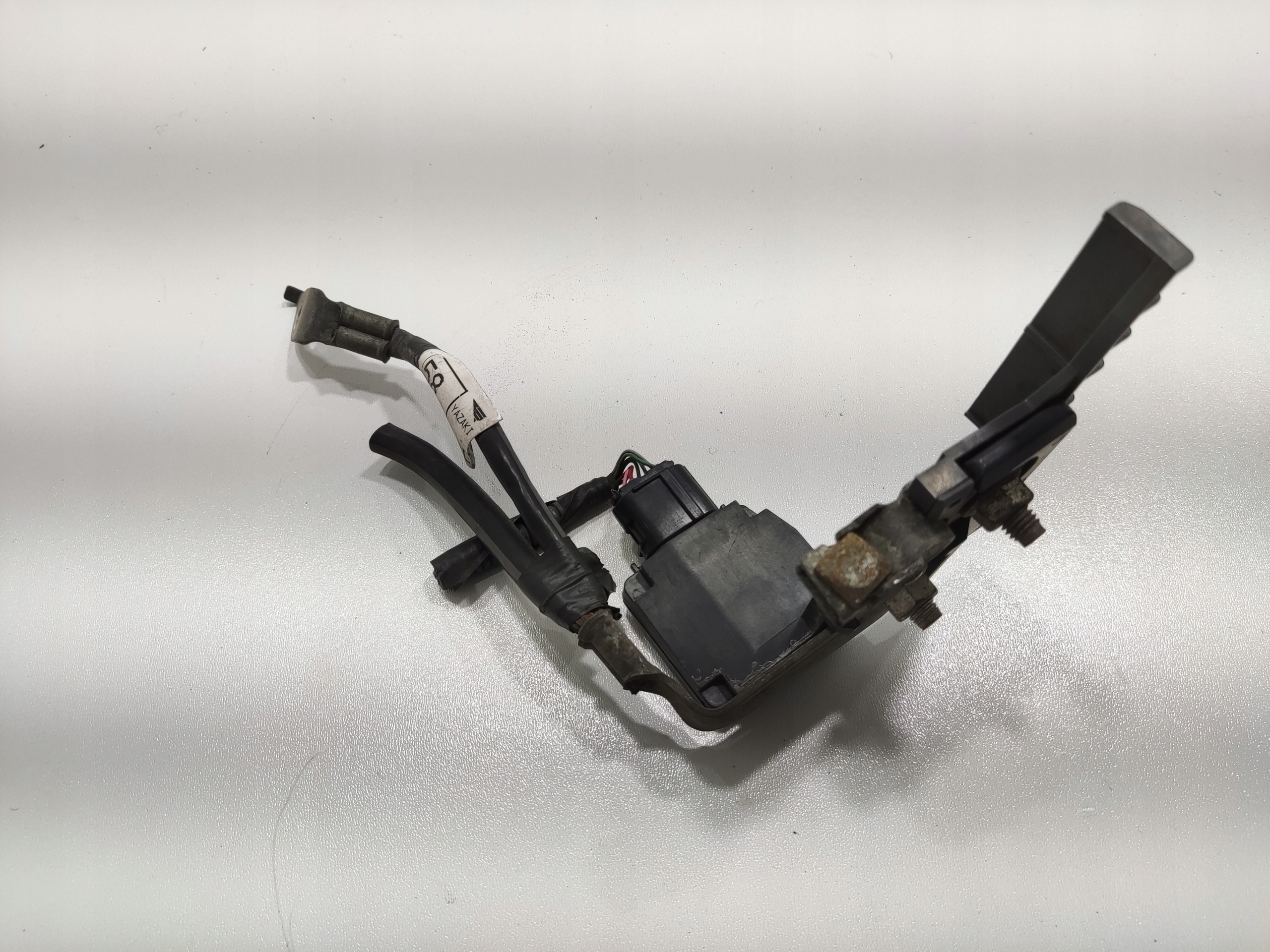 MINUSOVY KONTAKT AUTOBATERIE TOYOTA AURIS II E18 2012-2018 28850-26011