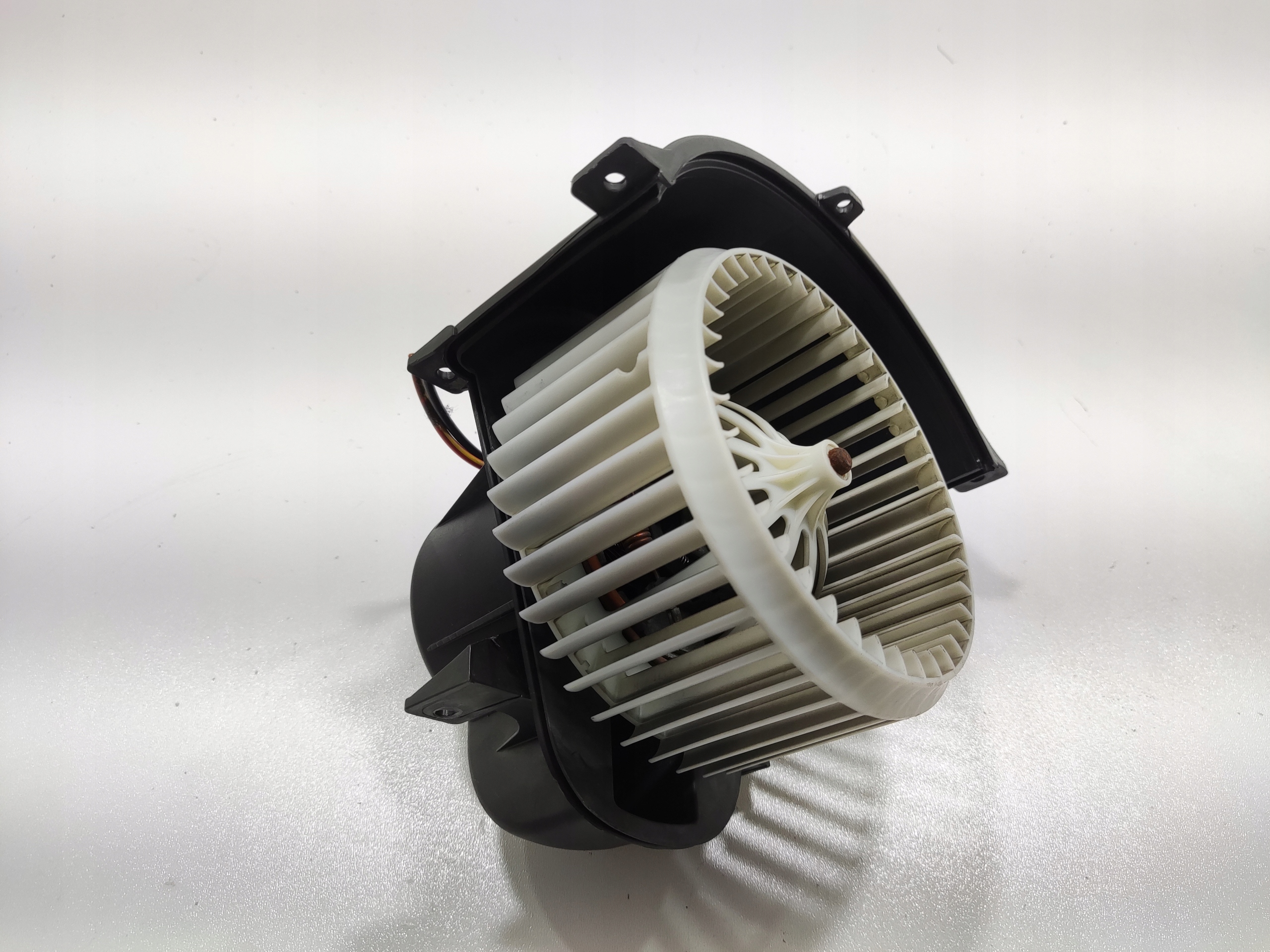 VENTILÁTOR MOTORČEK KÚRENIA PORSCHE CAYENNE I 2007-2009 LIFT 7L0820021Q