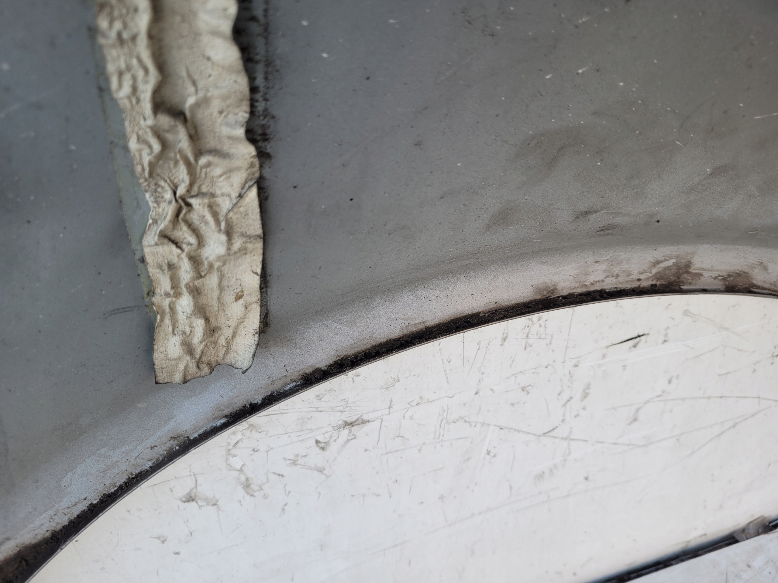 MERCEDES E W 211 W211 ĽAVÝ PREDNÝ BLATNÍK