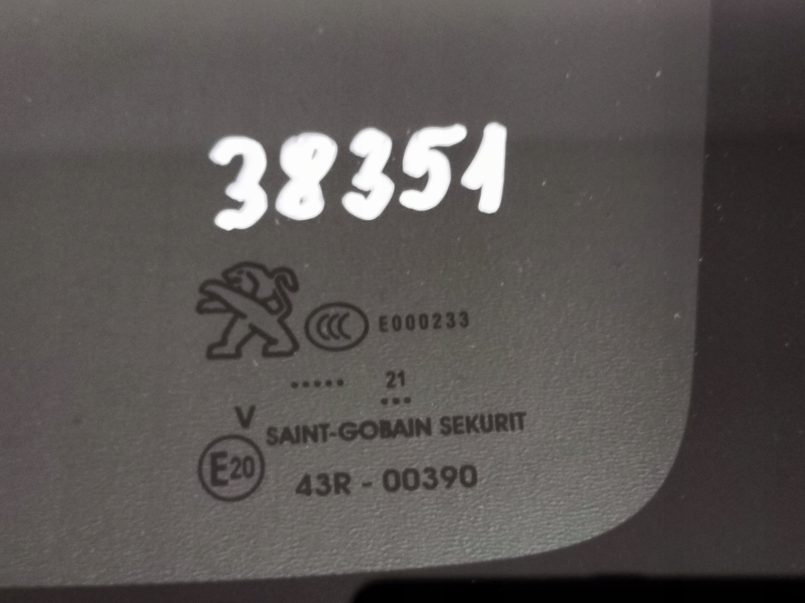 SKLO KAROSERIE ZADna ZADNA PRAVA PEUGEOT 508 II 18- SW KOMBI