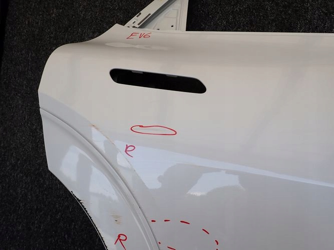 KIA EV6 PRAVE ZADNE DVERE