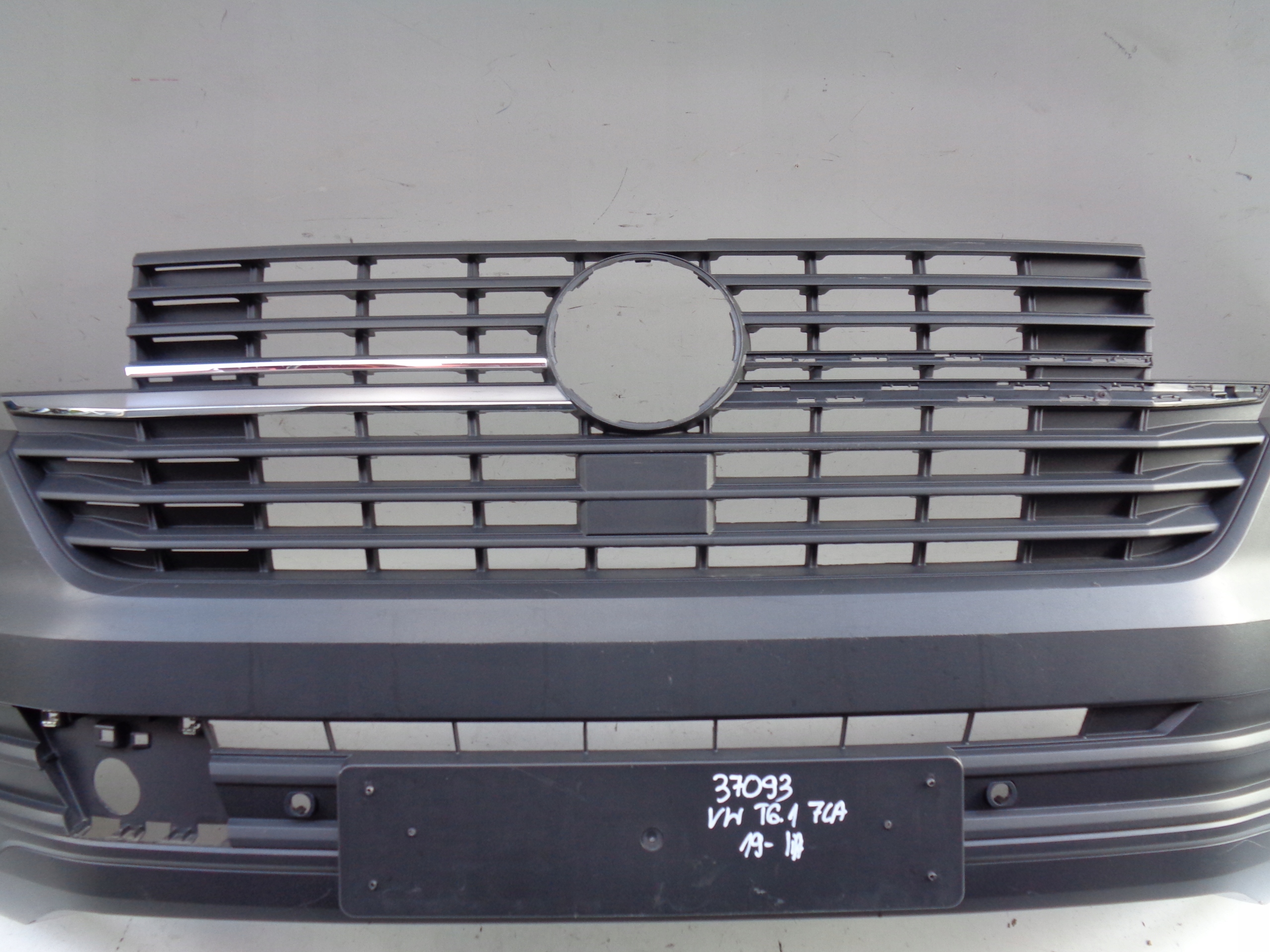 PREDNÝ NÁRAZNÍK VW T6 T6.1 7LA 19- LIFT NR 37093