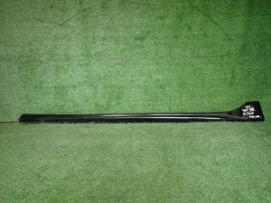 VW GOLF VIII R-LINE PRAVA PRAHOVA LISTA 5H0853859B VW GOLF VIII R-LINE PRAVA PRAHOVA LISTA 5H0853859B