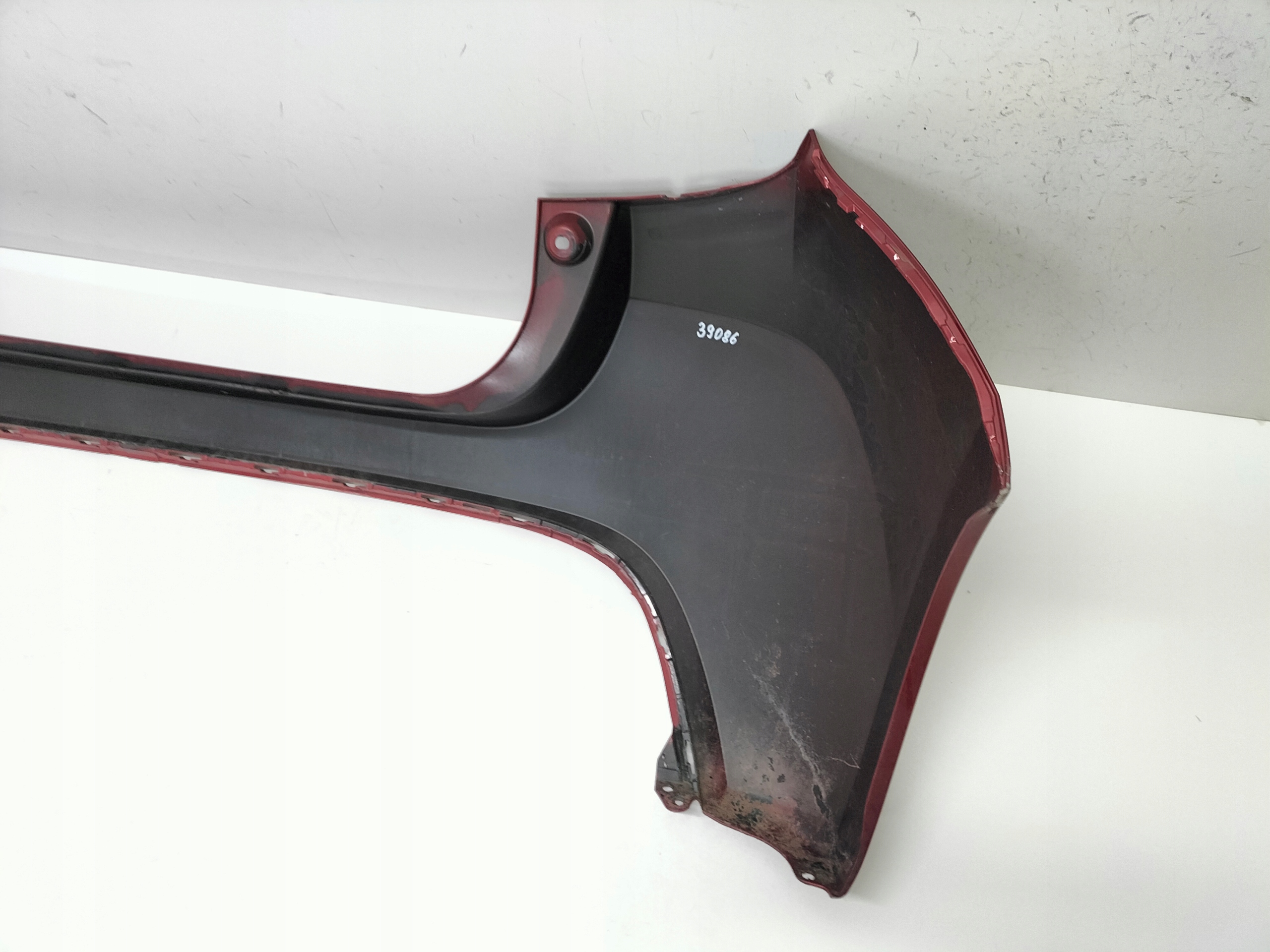 ZADNÝ NÁRAZNÍK TOYOTA YARIS IV 20-
