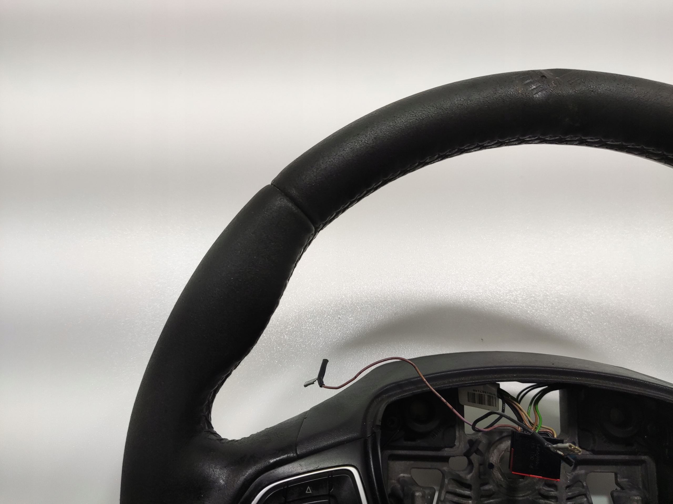 MULTIFUNKČNÝ VOLANT TLACIDLA FORD C-MAX MK2 II F1EB3600JE