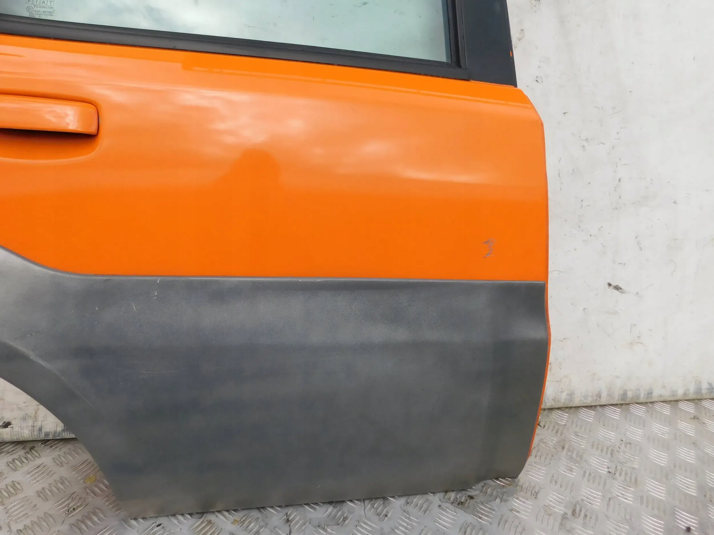 PRAVE ZADNE DVERE FIAT PANDA 2 II CROSS
