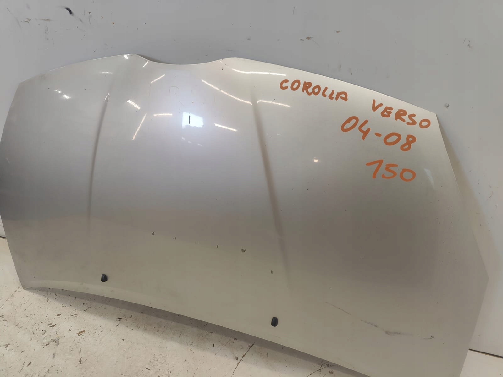 Toyota corolla verso 04-08 PREDNÁ KAPOTA