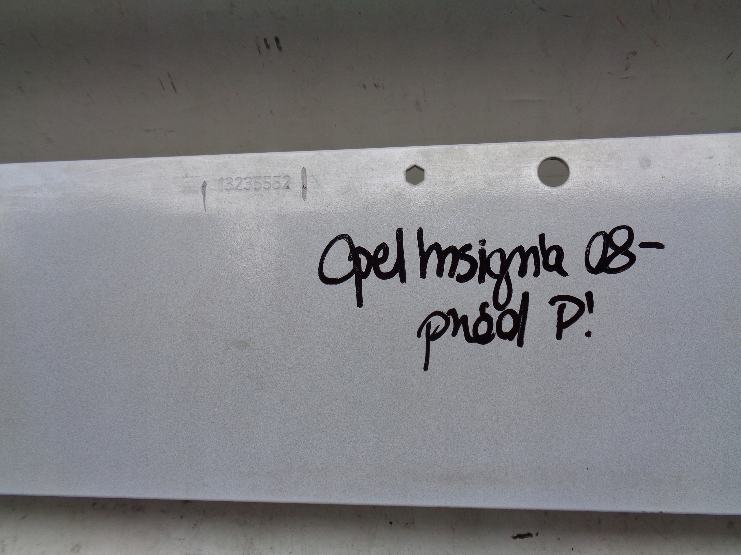 VYSTUHA PREDNEHO NARAZNIKA OPEL INSIGNIA A 08-
