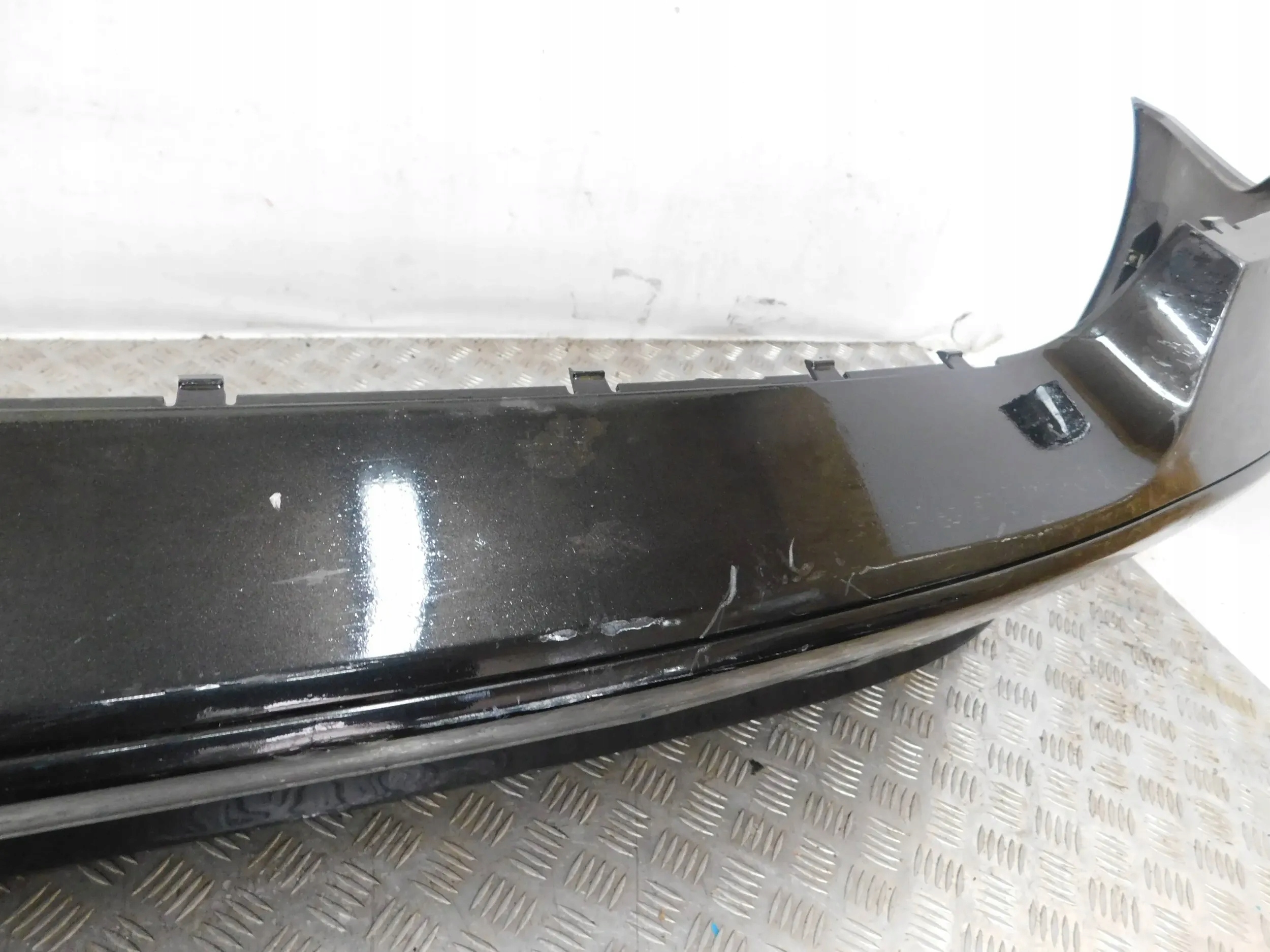 ZADNÝ NÁRAZNÍK BMW 1 E87