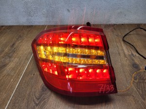 MERCEDES E W212 KOMBI A2128201964 ĽAVÉ ZADNÉ SVETLO MERCEDES E W212 KOMBI A2128201964 ĽAVÉ ZADNÉ SVETLO