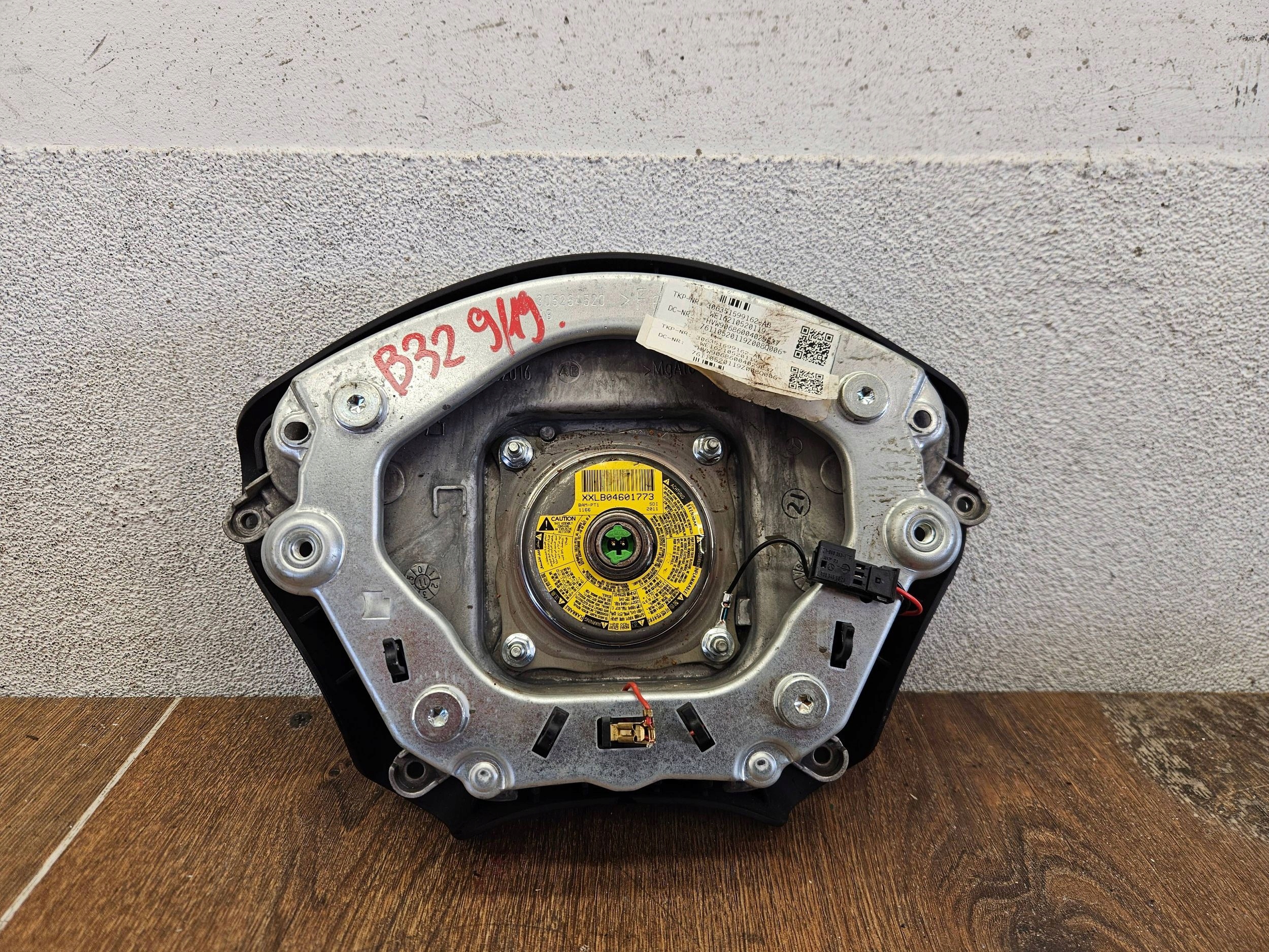 Vw Crafter VZDUCHOVY VAK AIRBAG VOLANTU  W90686004029