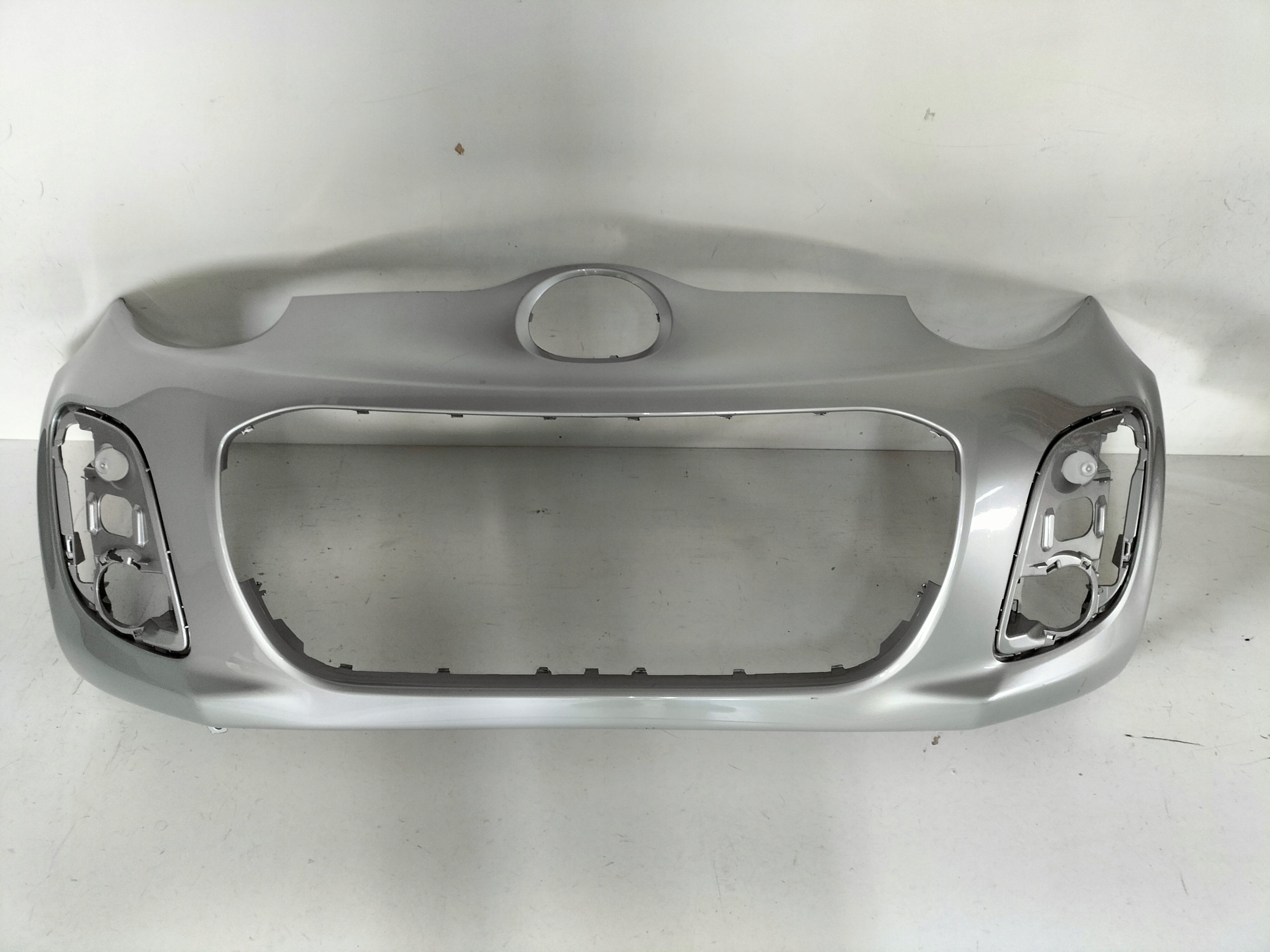 PREDNÝ NÁRAZNÍK CITROEN C1 LIFT 12-14