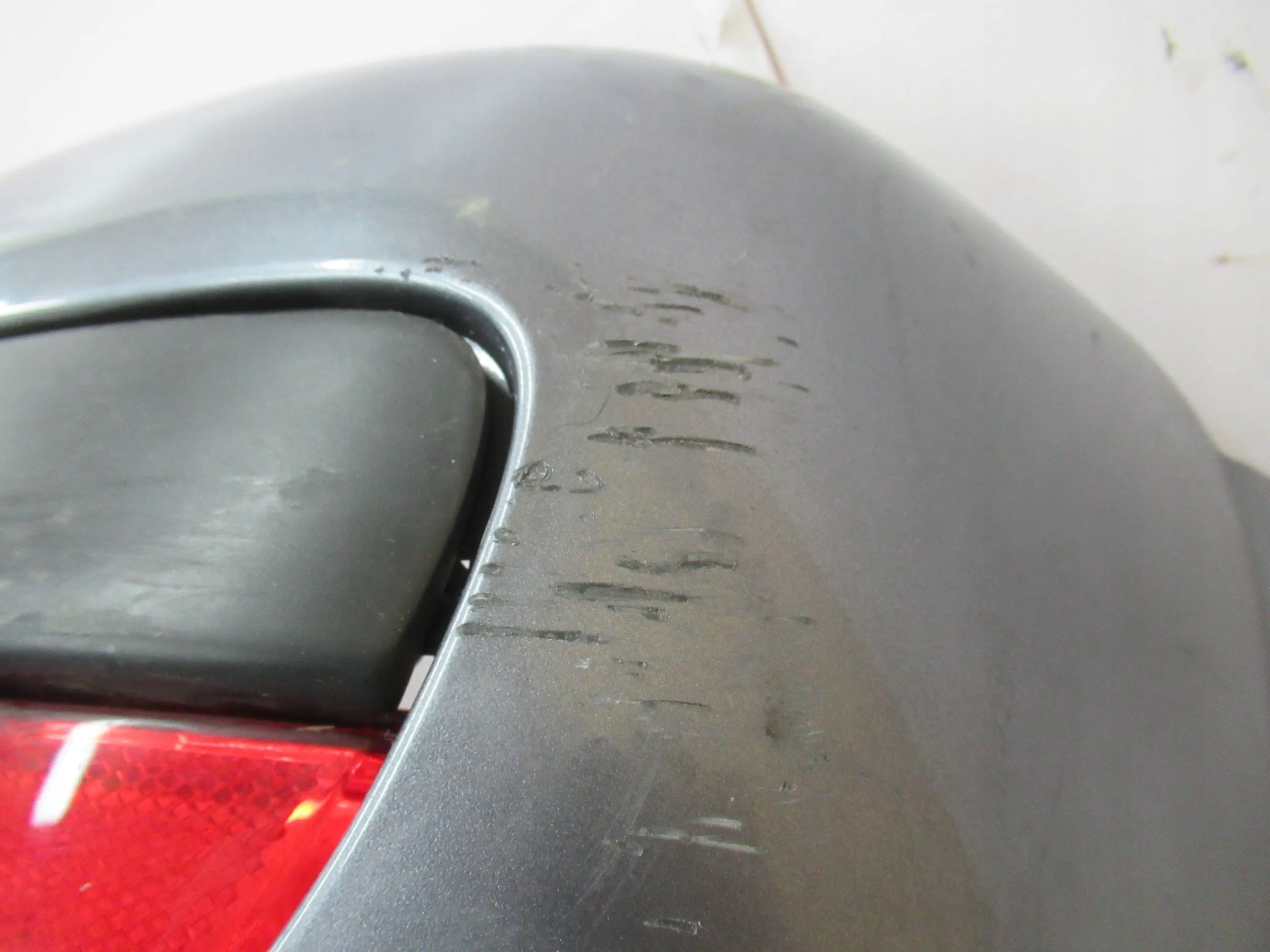 ZADNÝ NÁRAZNÍK Peugeot 206+ PLUS