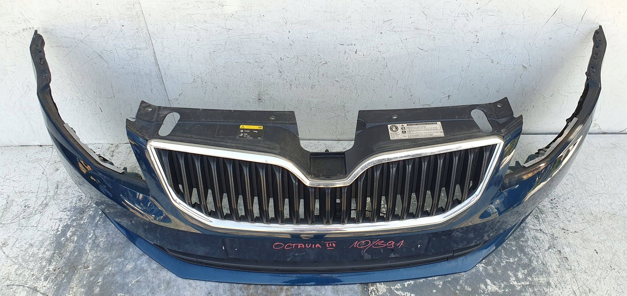 Skoda Octavia III 3 PREDNÝ NÁRAZNÍK 5E0807221