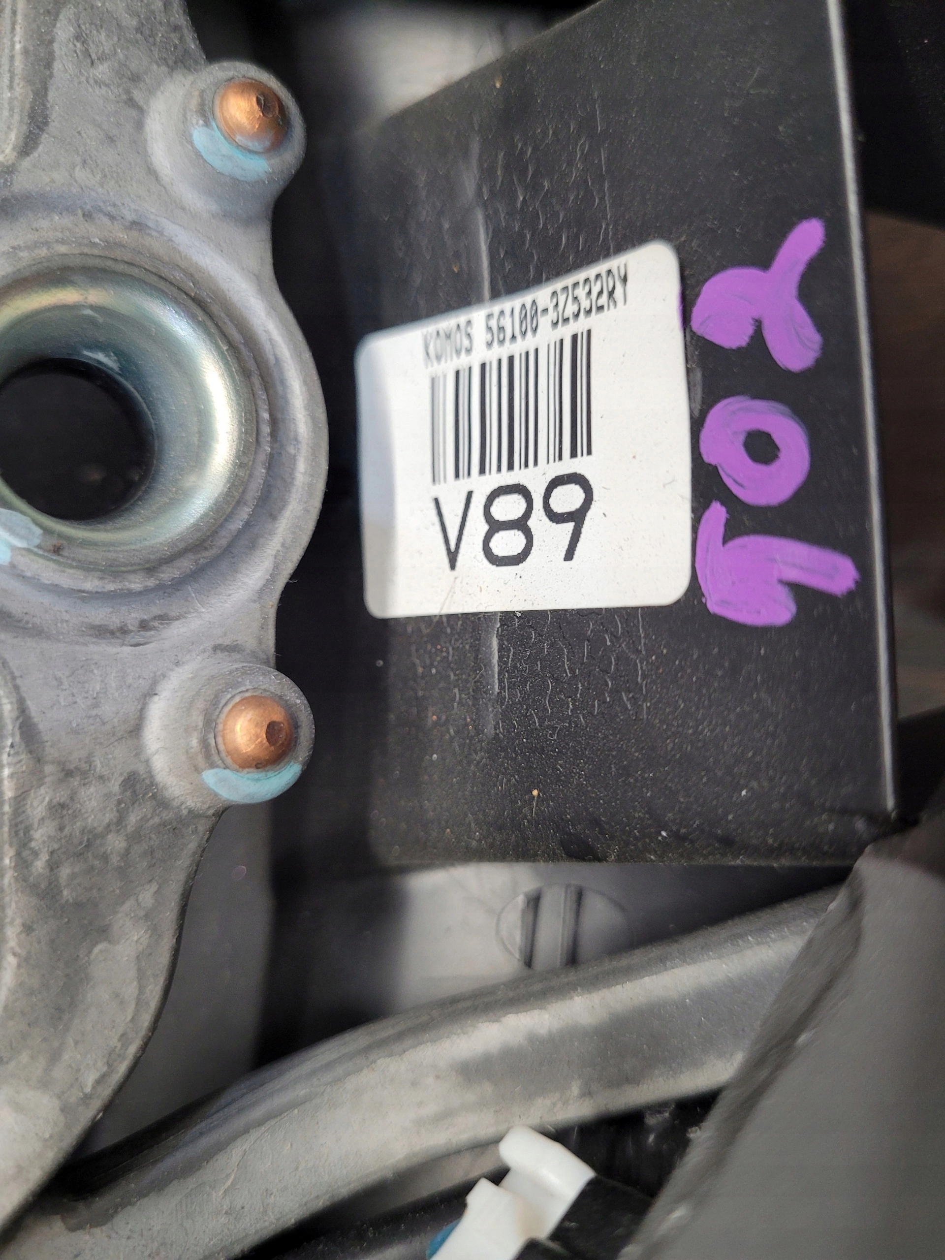 HYUNDAI I40 VOLANT PADLA RADENIA RYCHLOSTI MULTIFUNKCIA 56100-3Z212RY