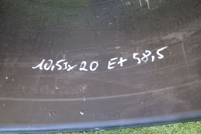 FERRARI ITALIA 458 10,5Jx20 ET58,5 5×114,3 HLINIKOVY DISK ELEKTRON