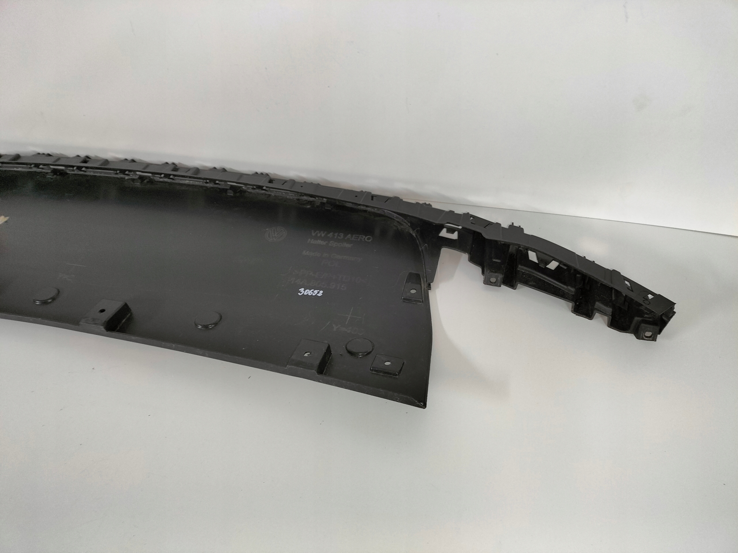 KRYT PREDNEHO NARAZNIKA VW ID7 AERO 413 22-