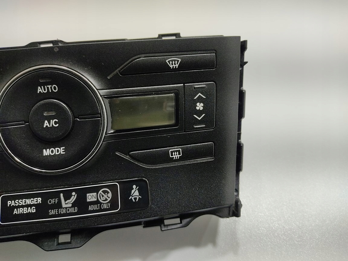 OVLADANIE KURENIA TOYOTA AURIS I E15 55900-02350 2009-2012 LIFT