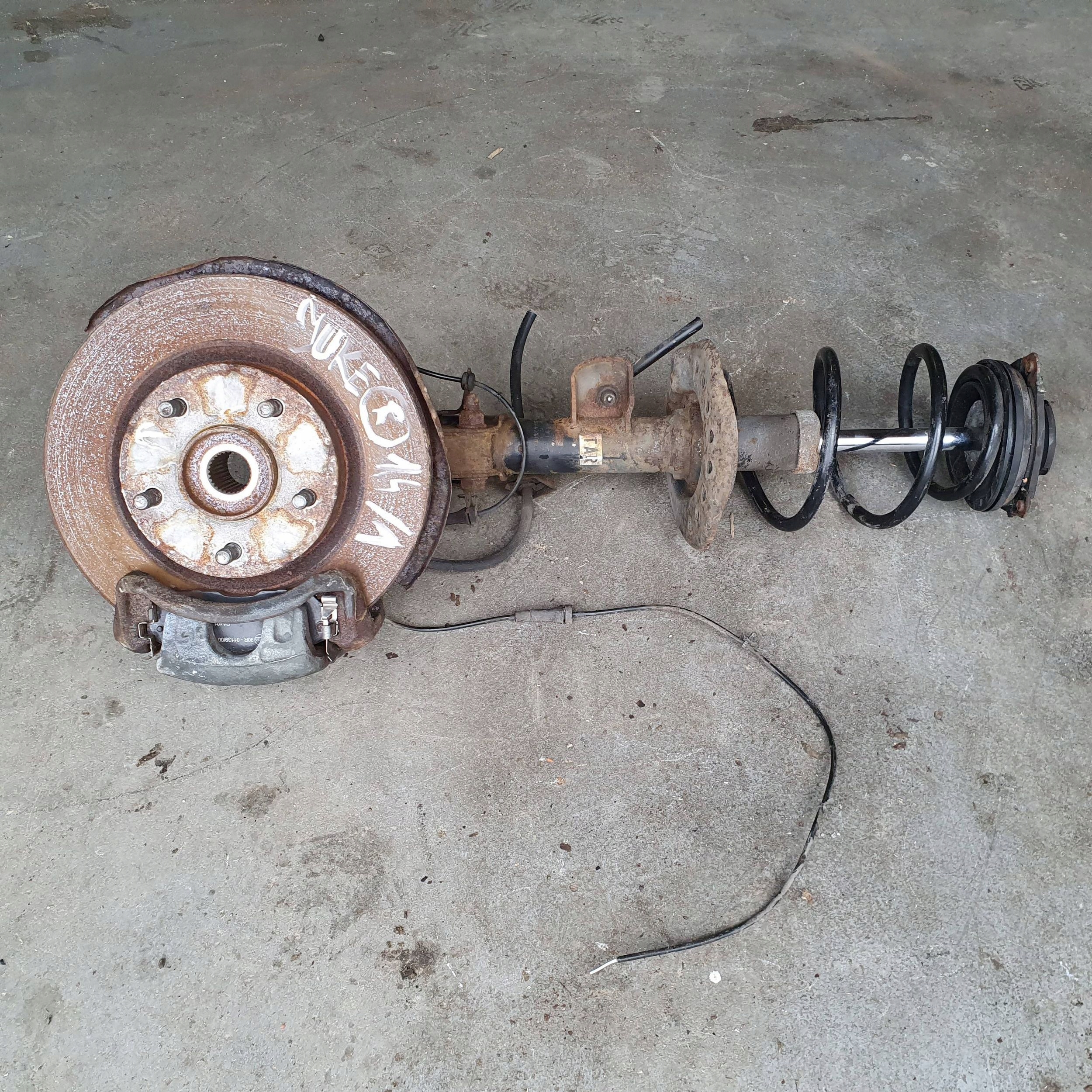 Nissan Juke I F15 1.5 DCI 012713F PRAVÝ PREDNÝ MCPHERSON