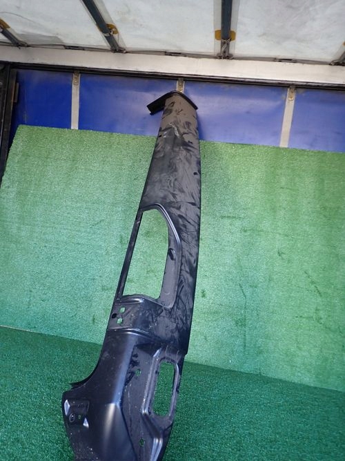 MERCEDES SPRINTER 95- PRAVÝ ZADNÝ STĹPIK