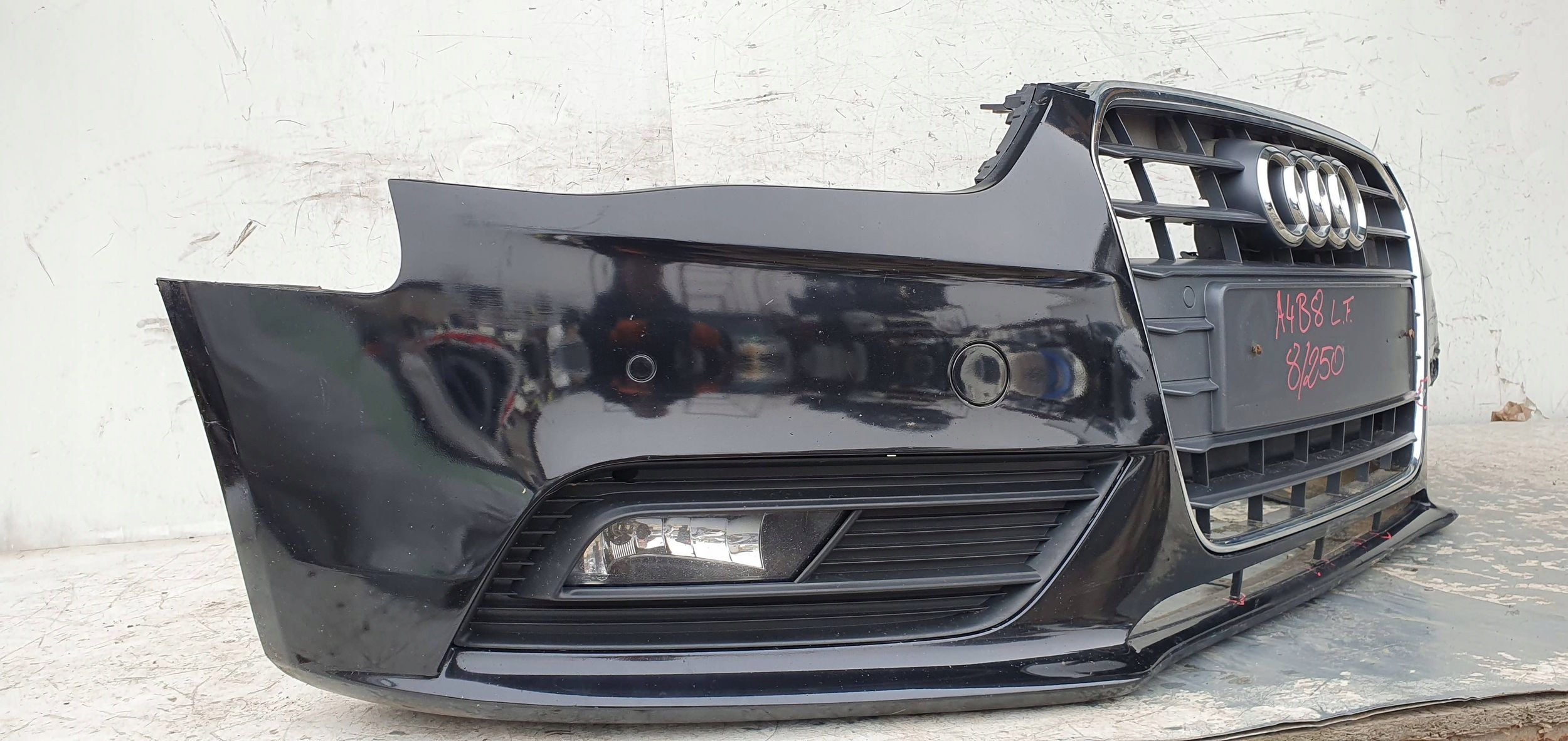 AUDI A4 B8 8K LIFT PDC PREDNÝ NÁRAZNÍK