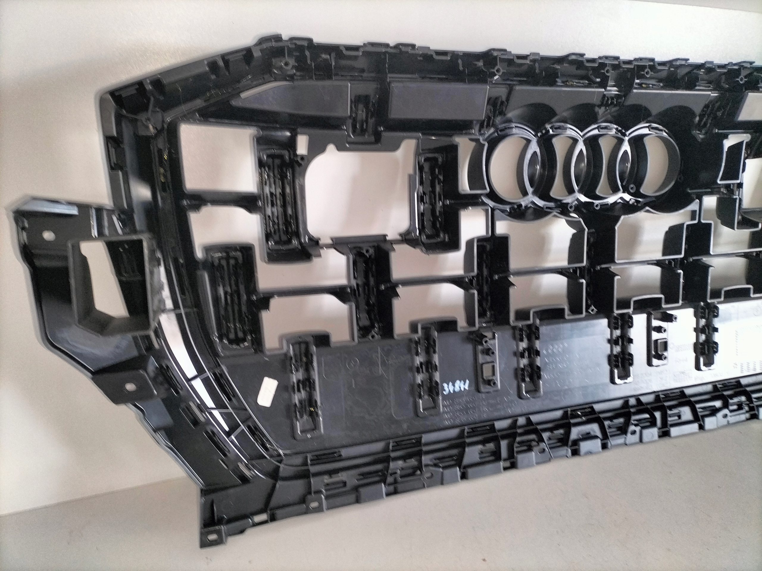 MRIEZKA LISTA AUDI Q7 LIFT 23- S-LINE