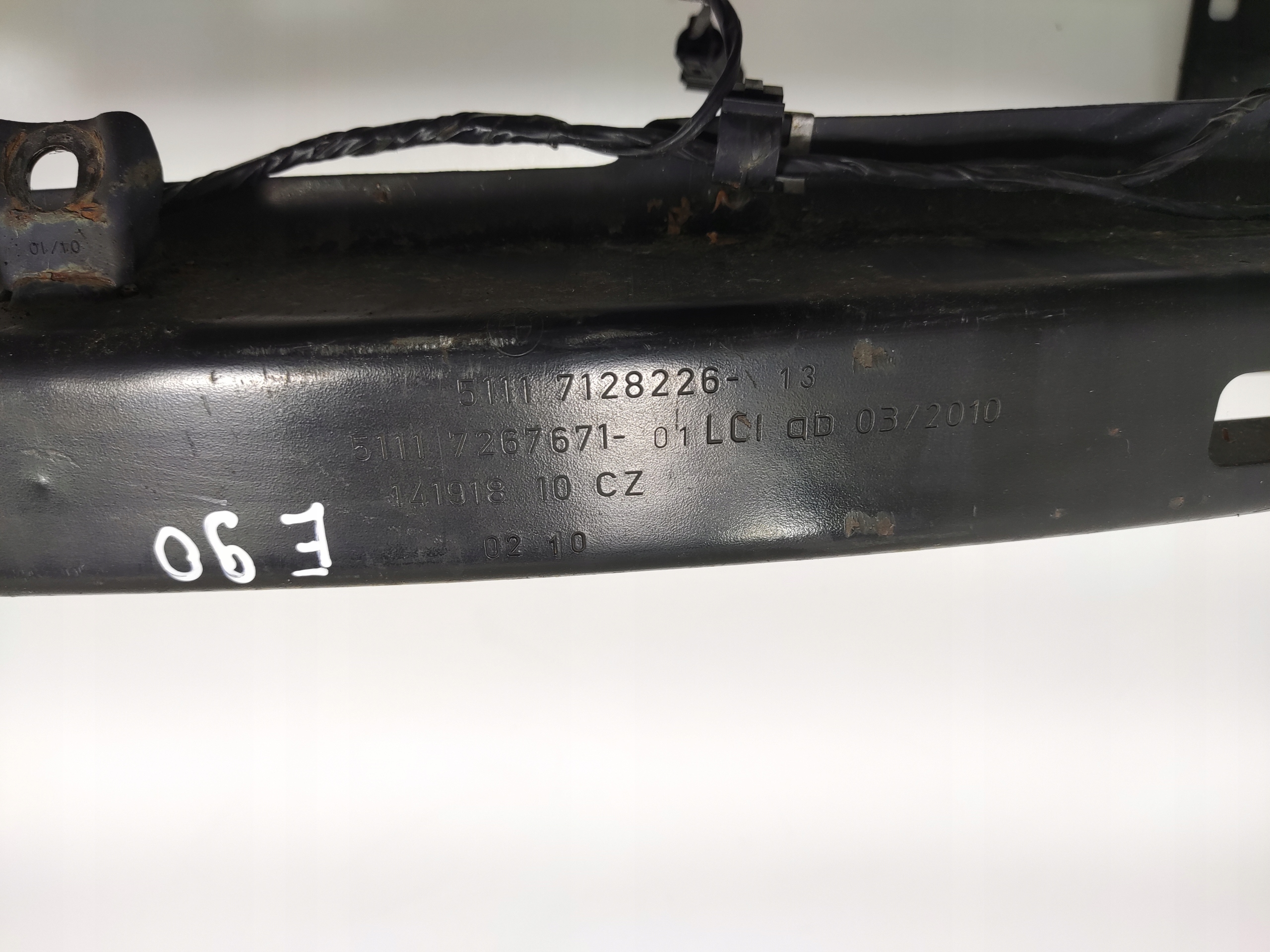 VÝSTUHA PRIEČKA POD PREDNÝ NÁRAZNÍK BMW E92 E93 7128226 LIFT 2009-12