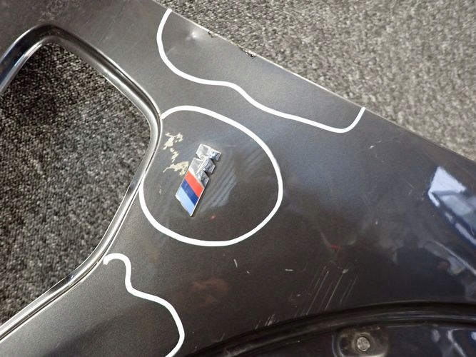 BMW X2 F39 HYBRID ĽAVÝ PREDNÝ BLATNÍK