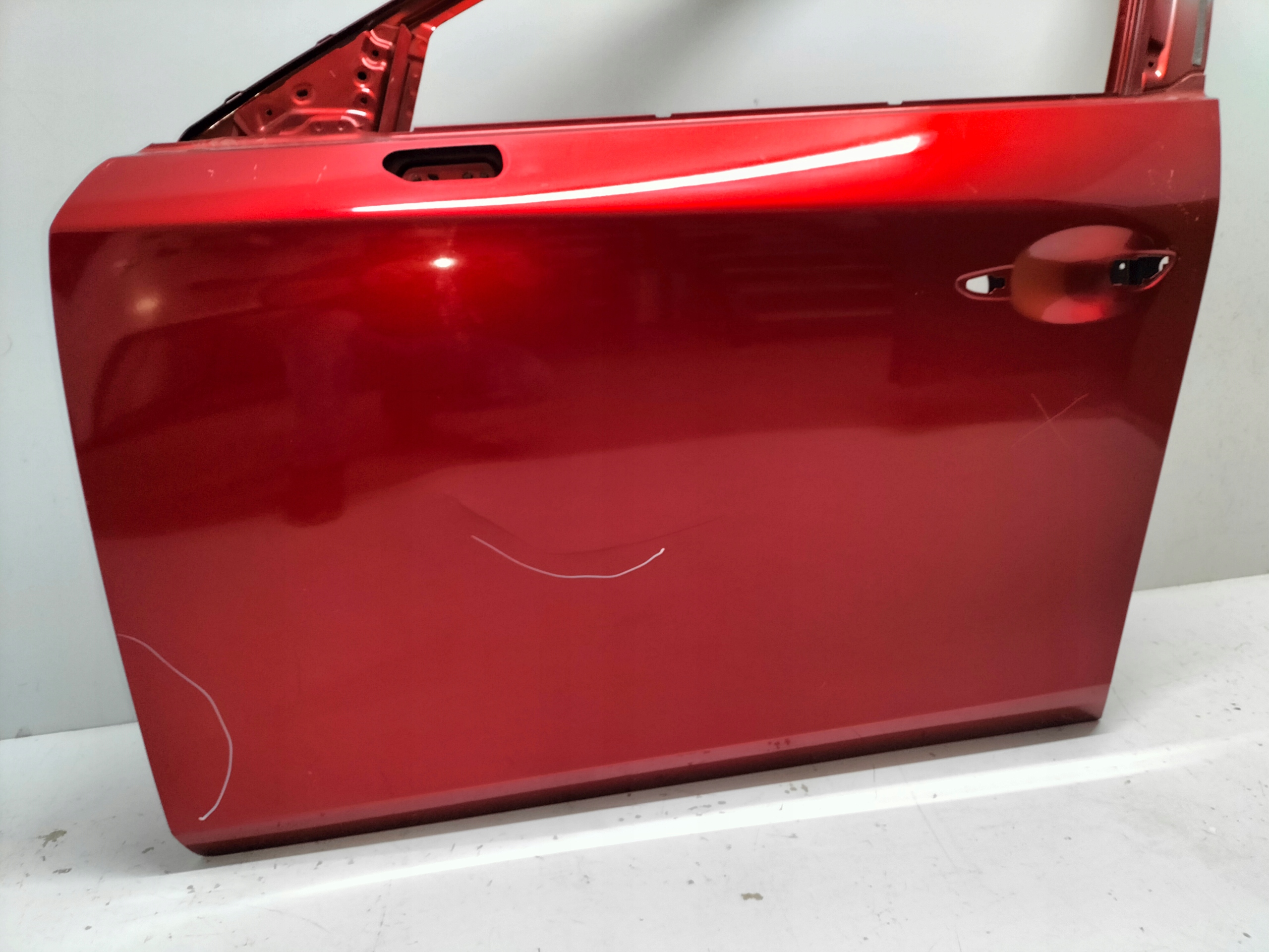 LAVE PREDNE DVERE MAZDA 3 BP 19- SEDAN