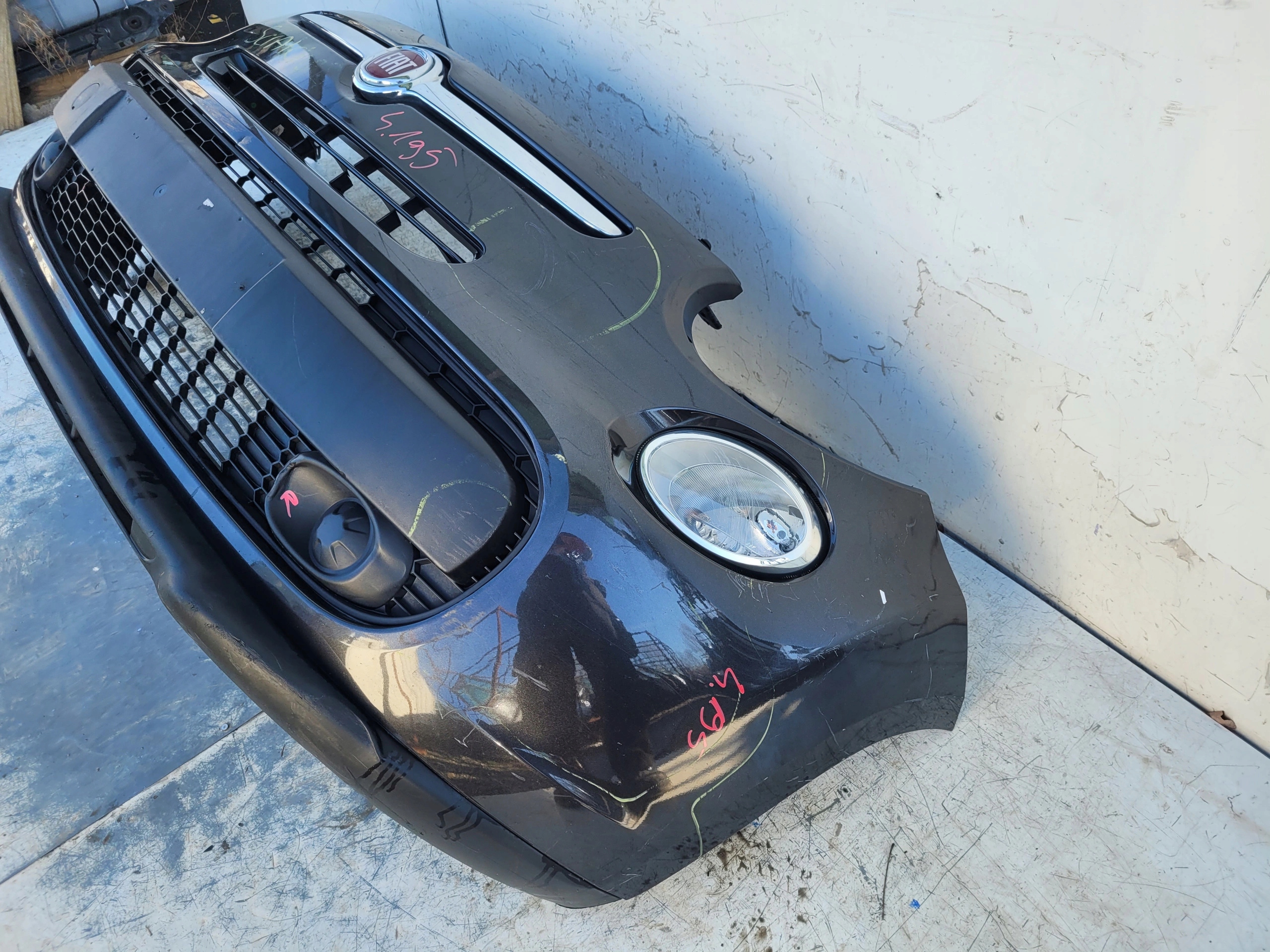 FIAT 500L 500 L PREDNÝ NÁRAZNÍK