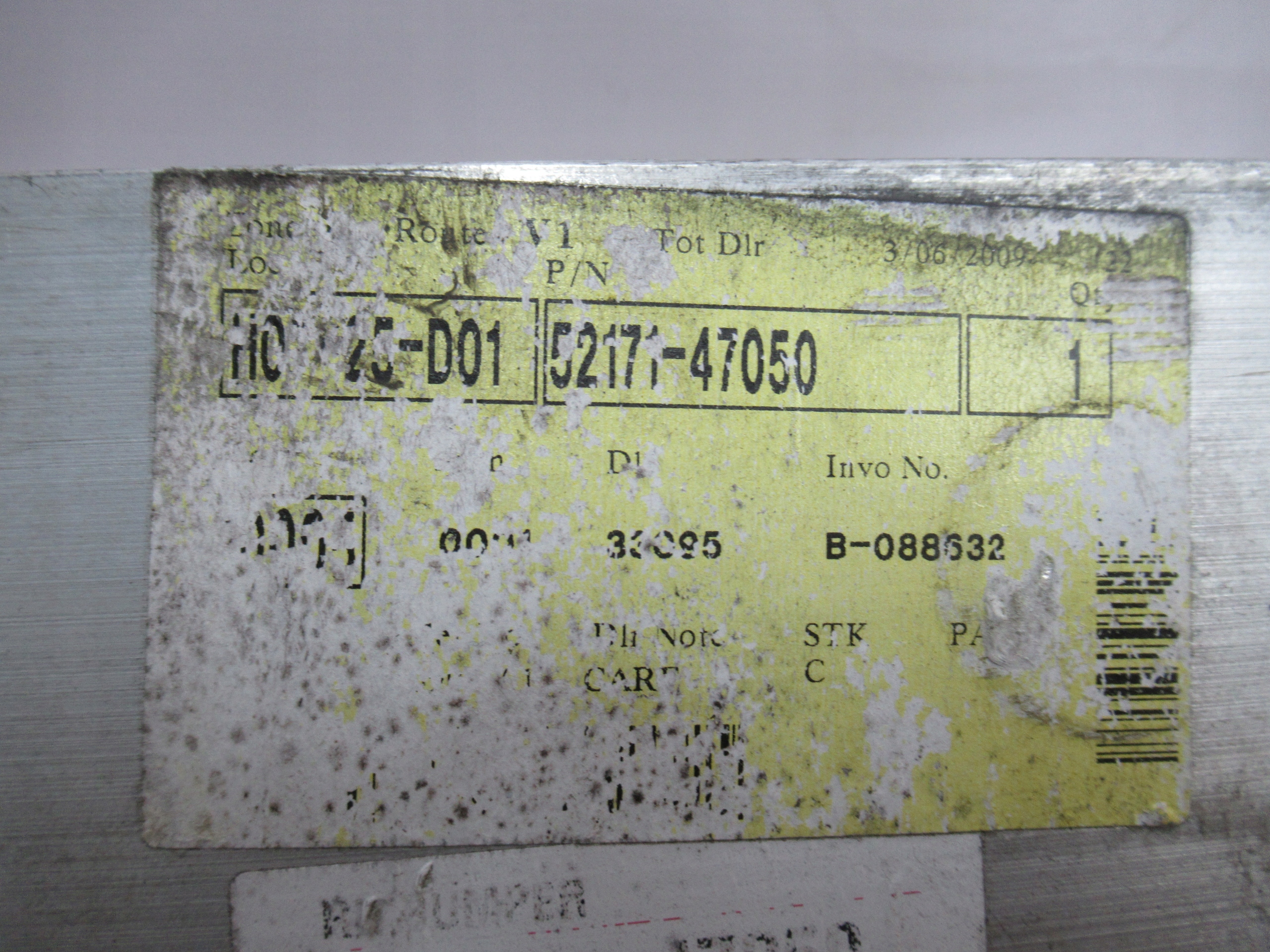 VÝSTUHA ZADNÉHO NÁRAZNÍKA TOYOTA PRIUS II 03-09