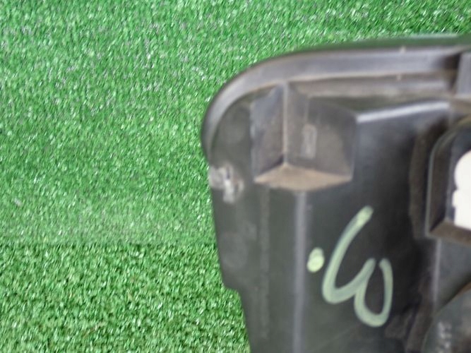 LOGAN SANDERO II LIFT 15- LAVE PREDNE SVETLO