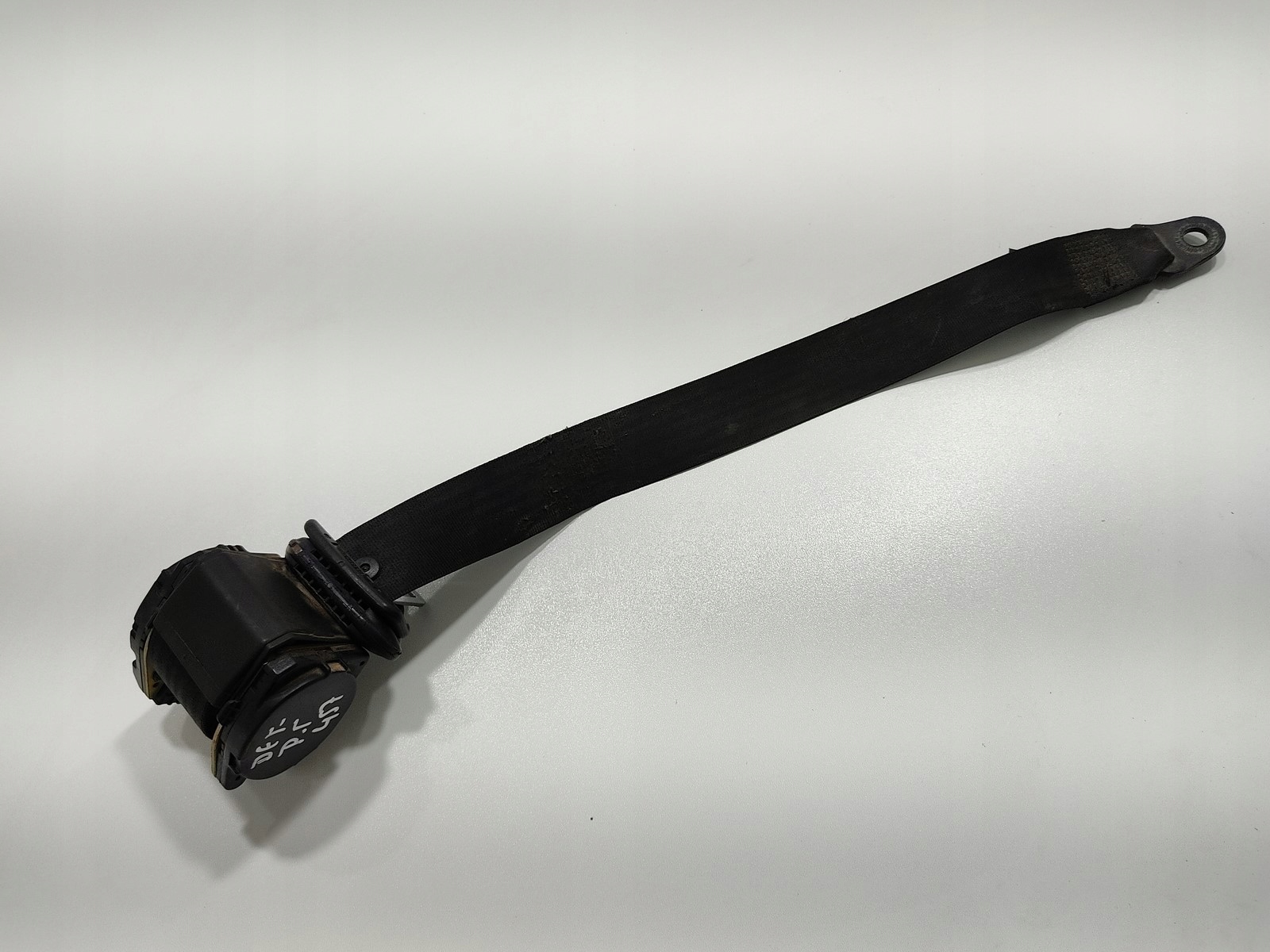 BEZPEČNOSTNÝ PÁS ĽAVÝ PRAVÝ ZADNÝ LAND ROVER DEFENDER BTR5779 99-06