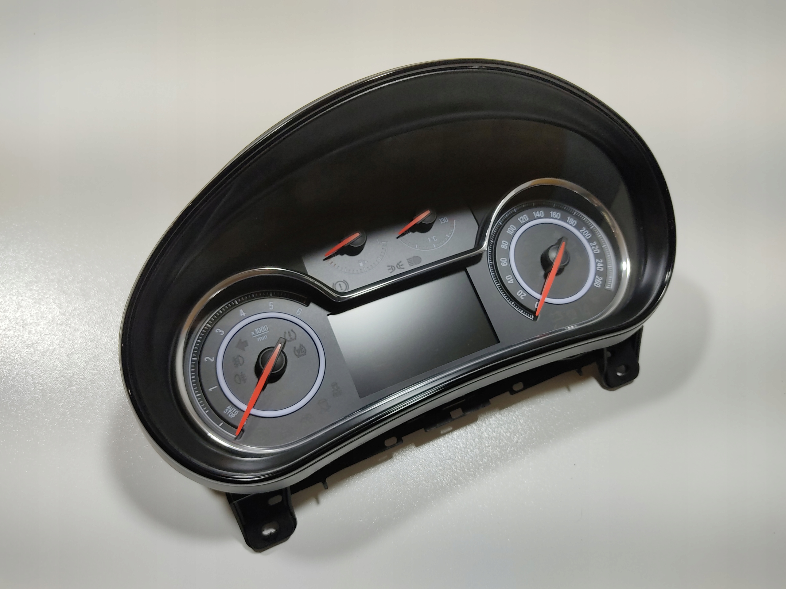 TACHOMETER BUDIKY INSIGNIA A LIFT 23464928 EUROPA 2013-2017