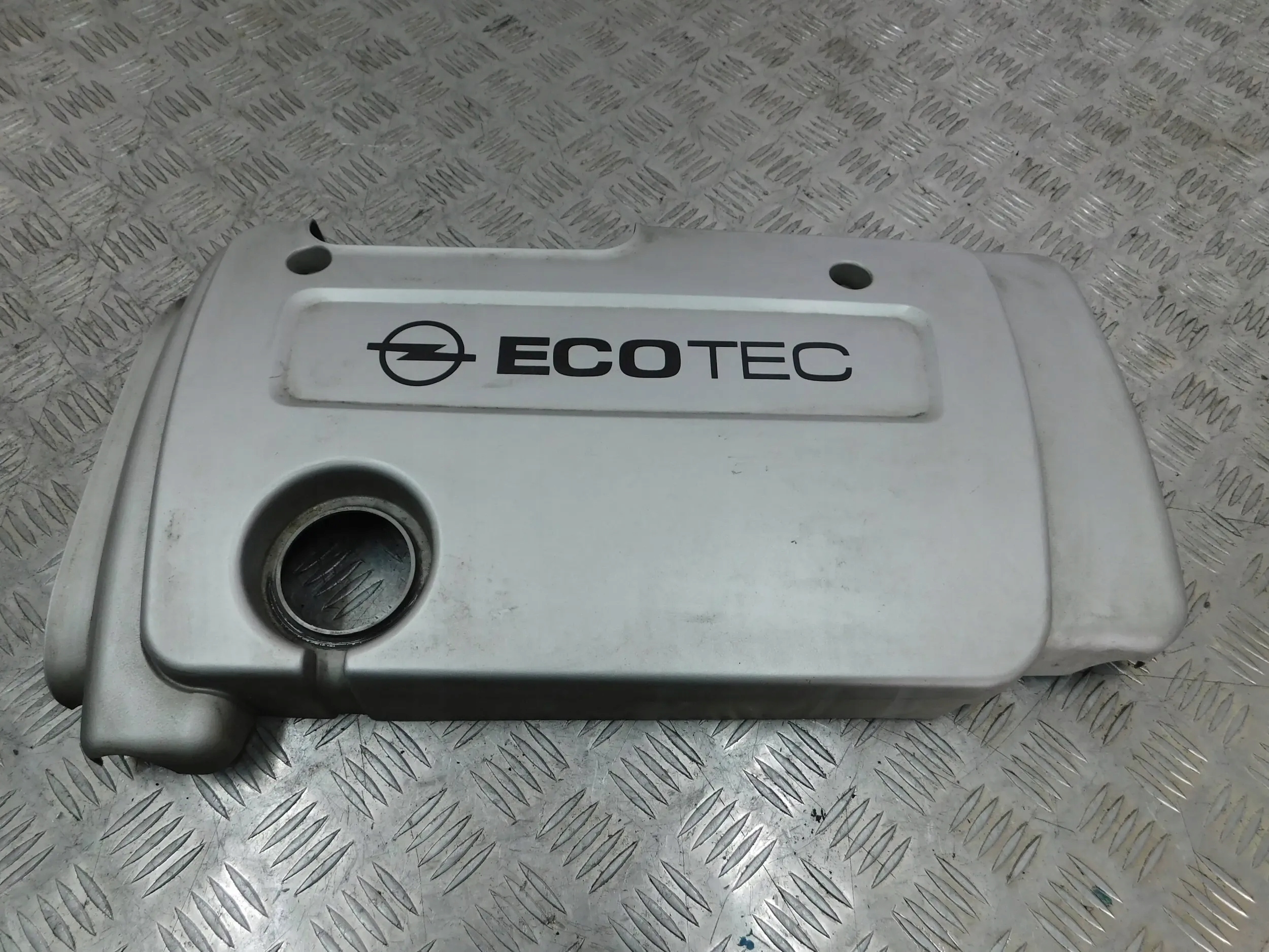 HORNÝ KRYT MOTORA OPEL ZAFIRA B 1.6